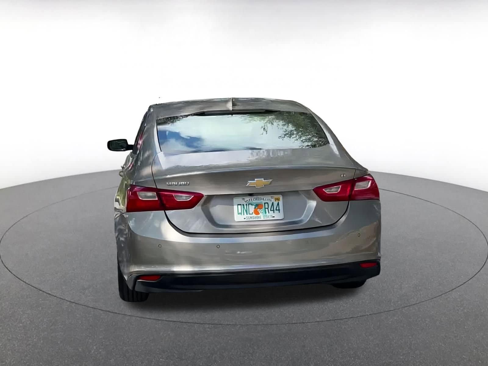 Thumbnail: 2023 Chevrolet Malibu - 12
