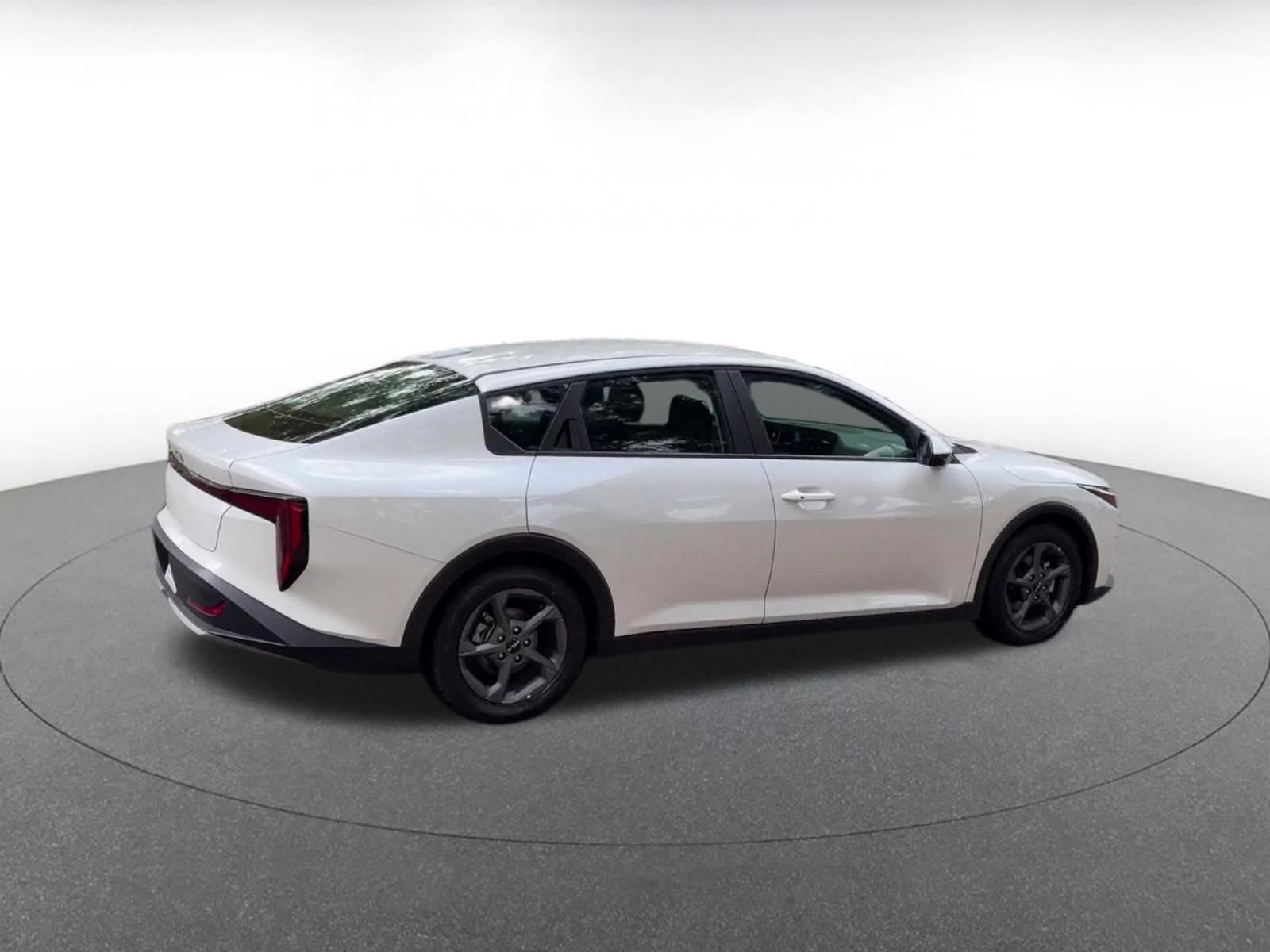 Thumbnail: 2025 Kia K4 - 15