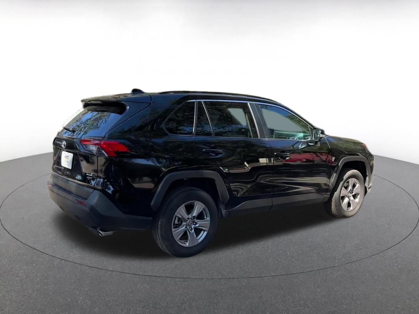 Thumbnail: 2025 Toyota RAV4 - 15