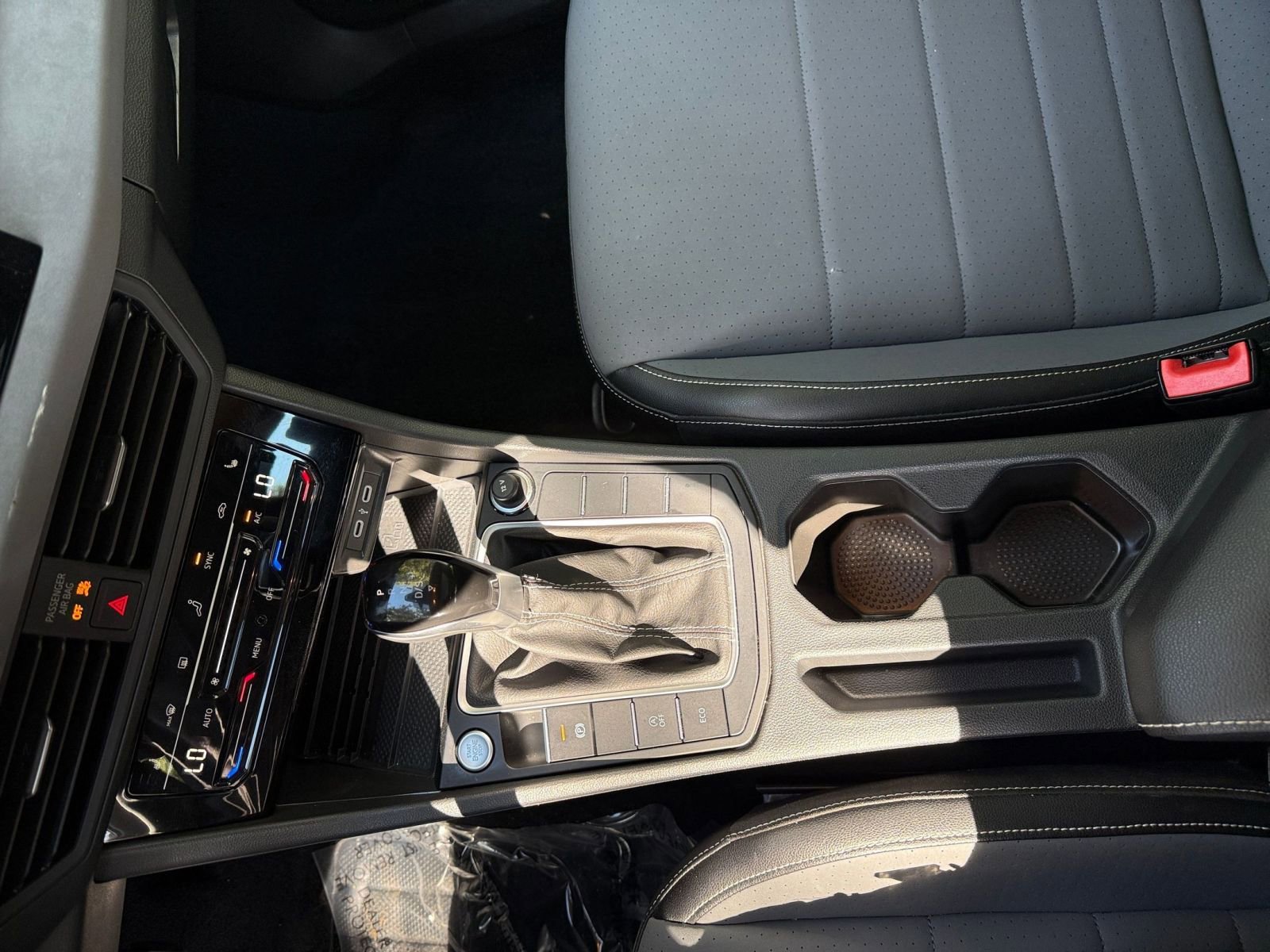 Thumbnail: 2025 Volkswagen Jetta - 35