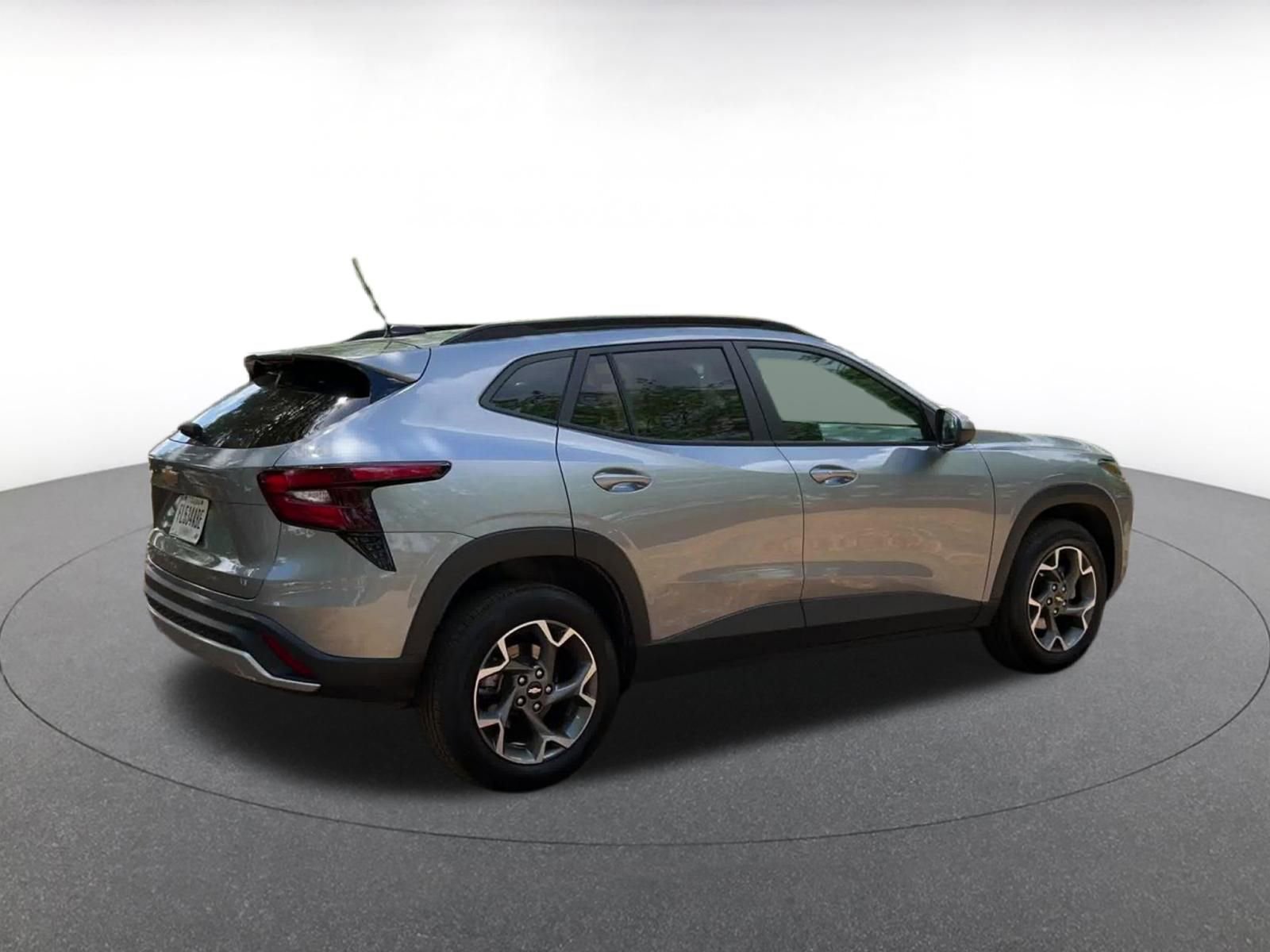 Thumbnail: 2025 Chevrolet Trax - 15