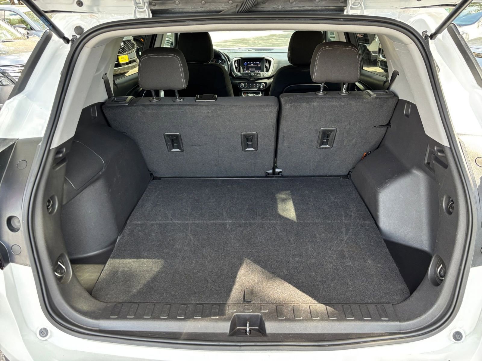 2024 GMC Terrain SLE - Photo 40