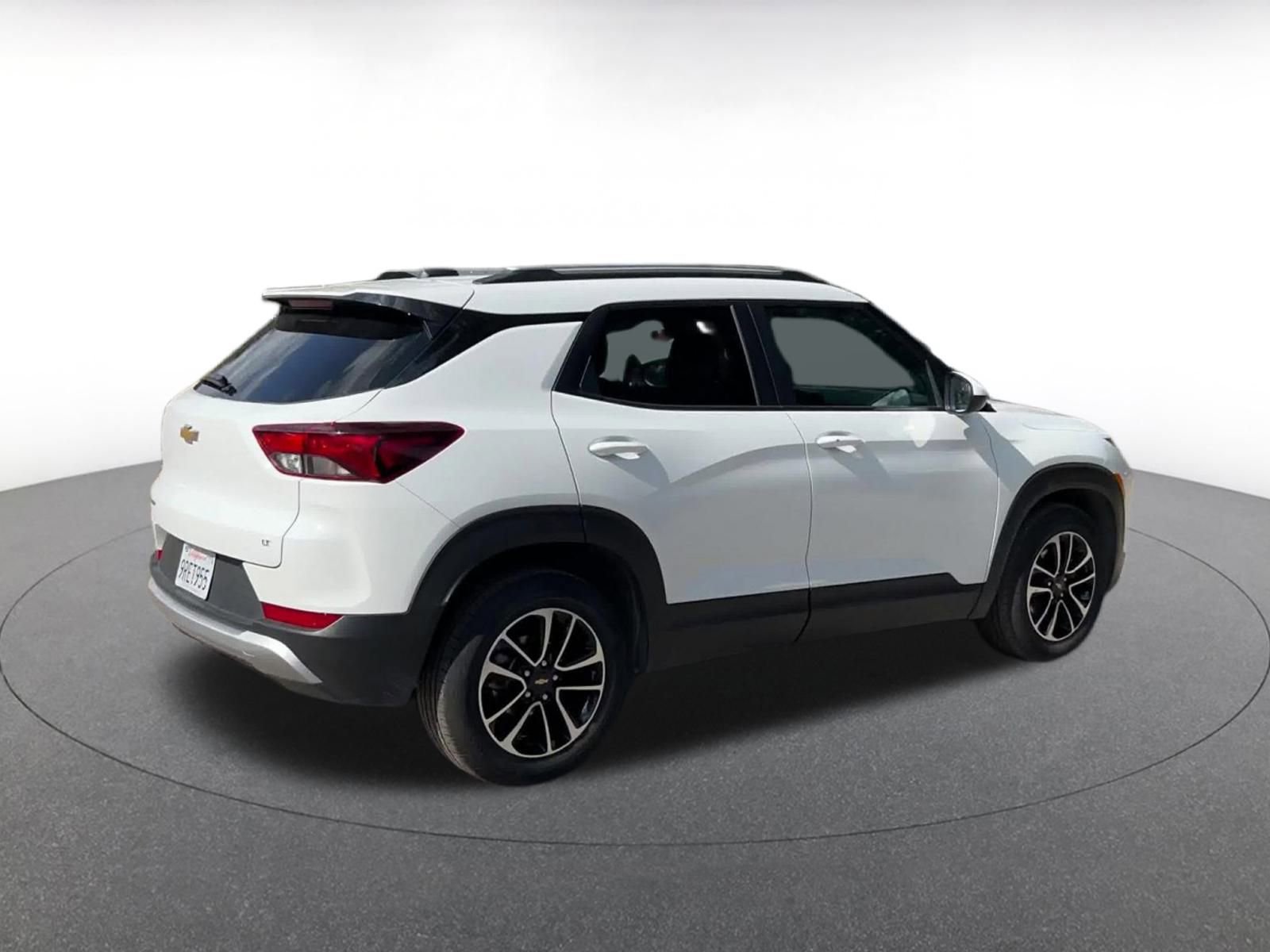 Thumbnail: 2025 Chevrolet TrailBlazer - 15