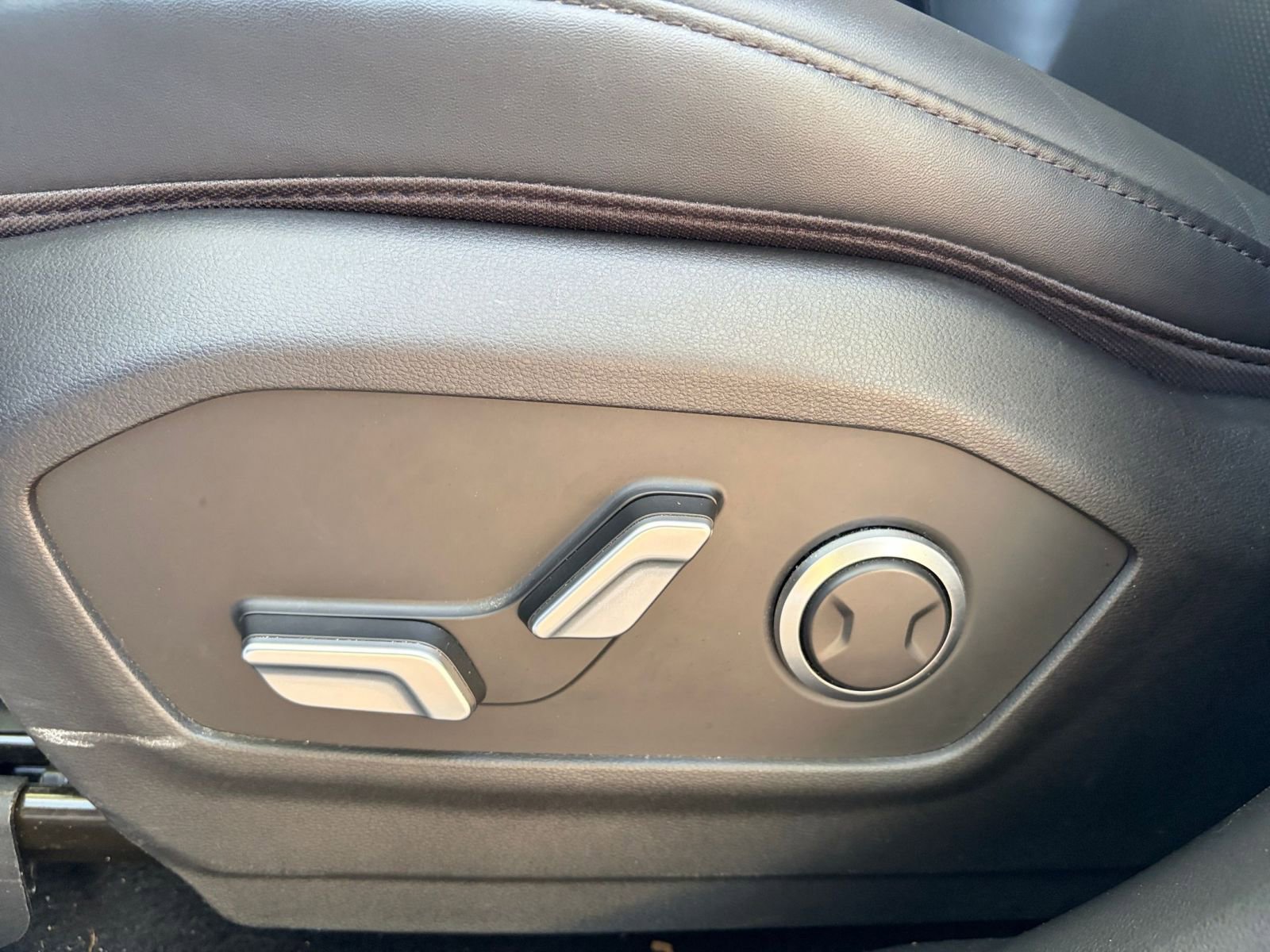 Thumbnail: 2025 Hyundai Santa Fe - 21