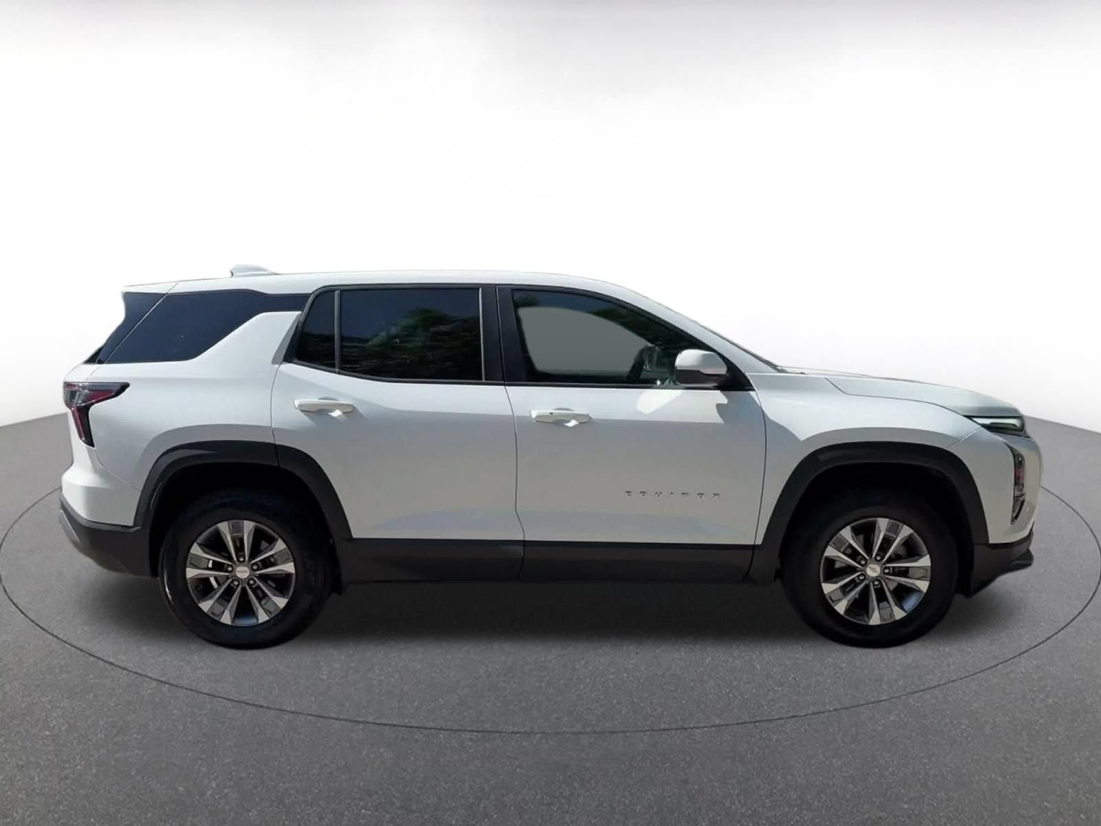 Thumbnail: 2025 Chevrolet Equinox - 16