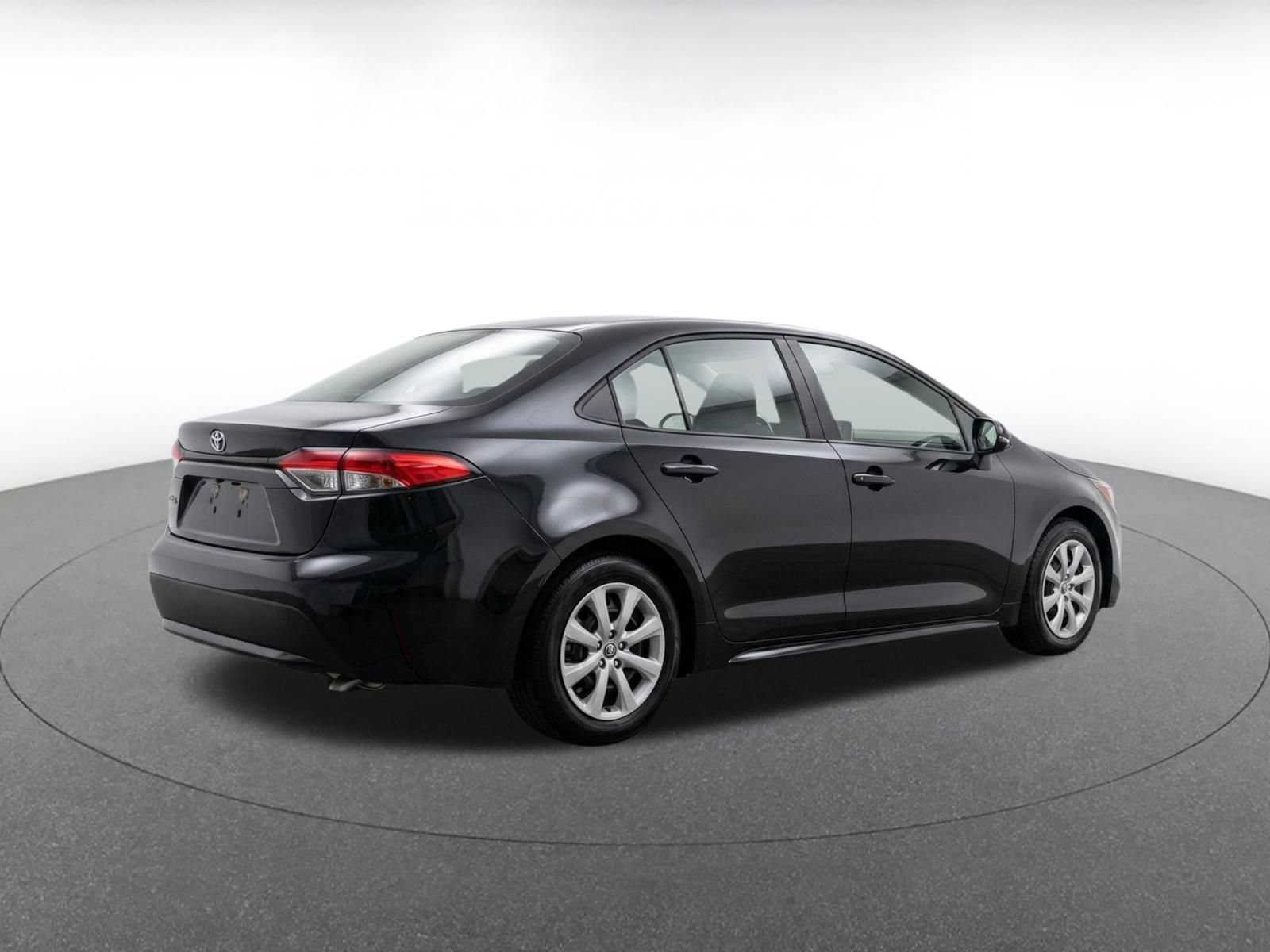 Thumbnail: 2025 Toyota Corolla - 9