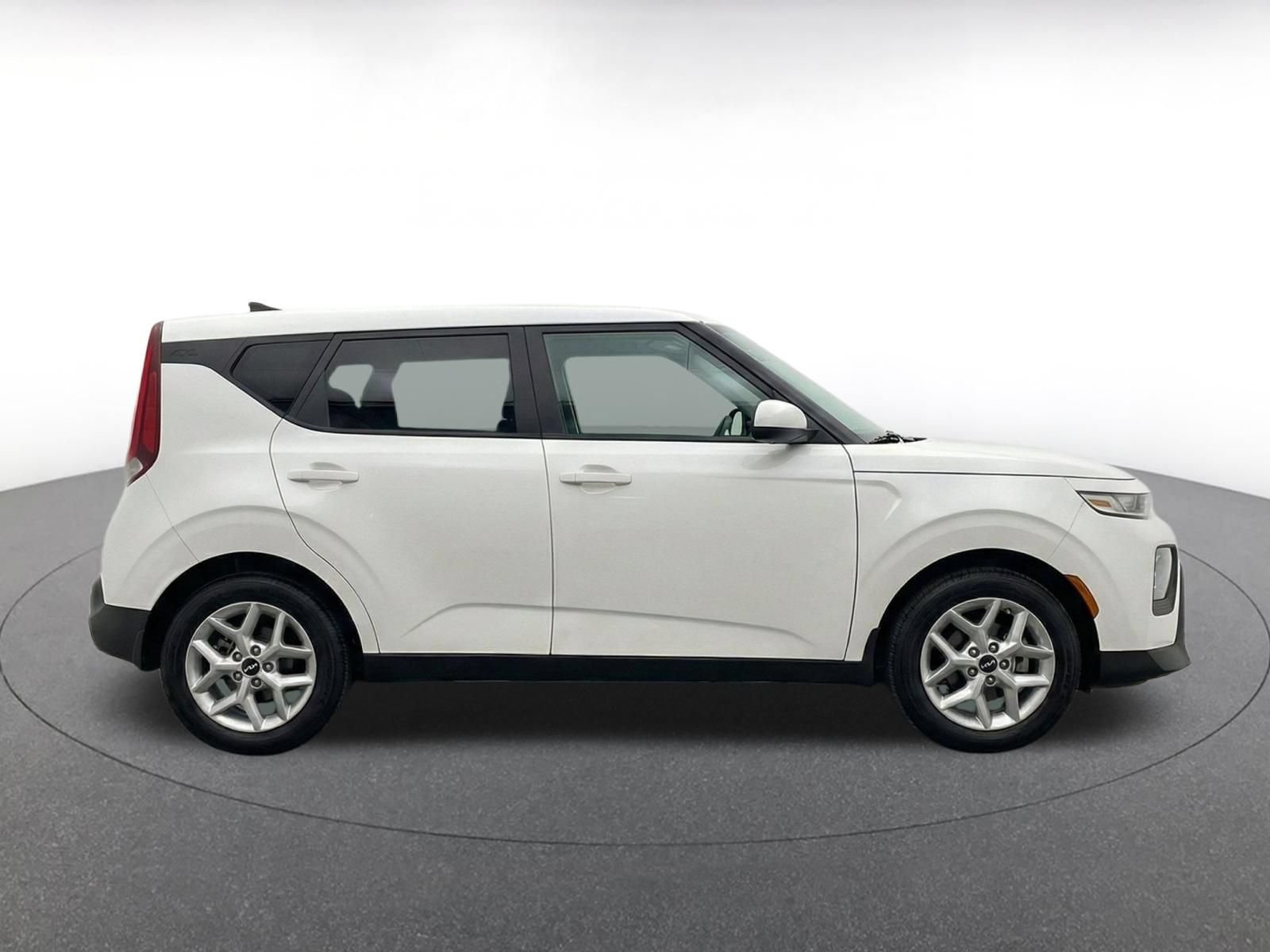 Thumbnail: 2025 Kia Soul - 10