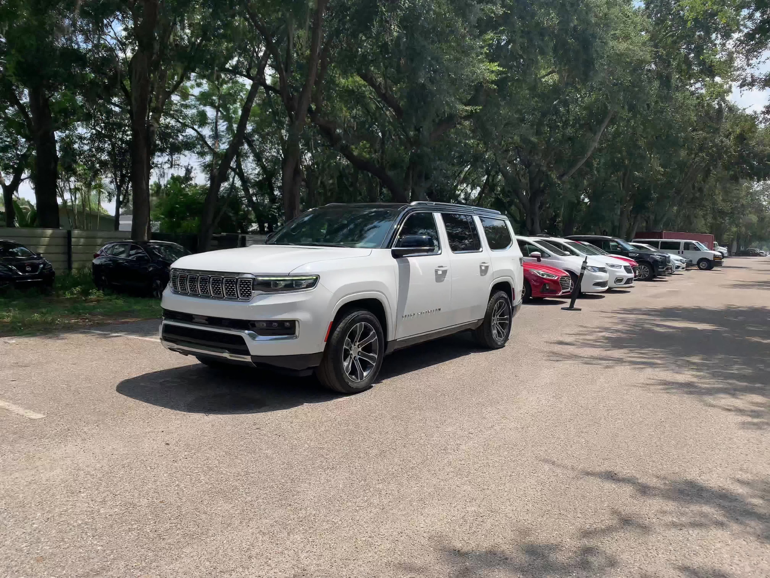 2023 Jeep Grand Wagoneer  6