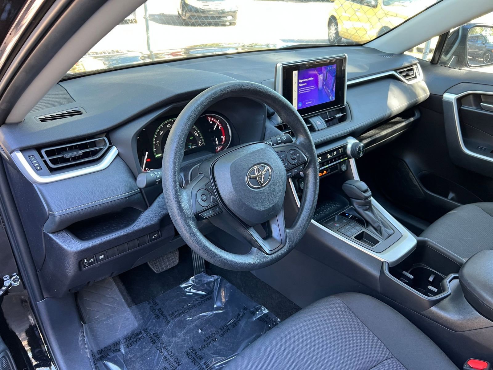 Thumbnail: 2025 Toyota RAV4 - 28