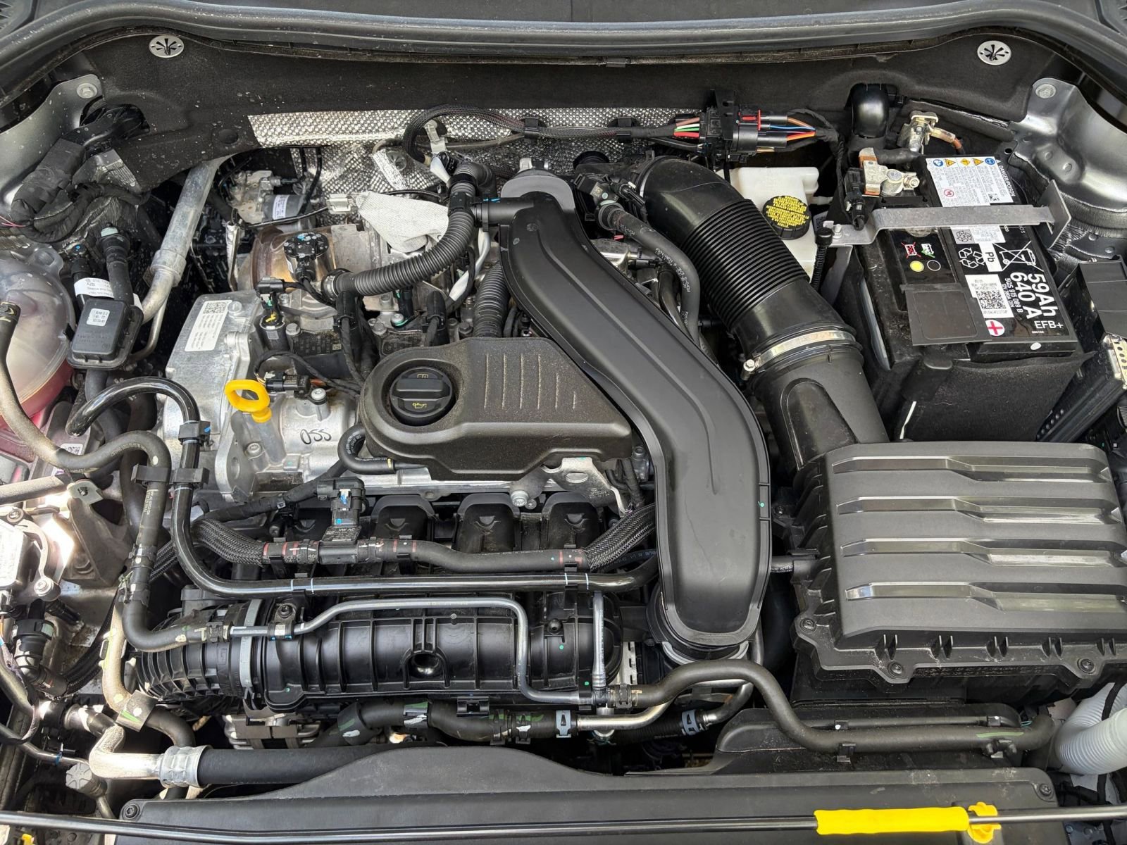 Thumbnail: 2025 Volkswagen Taos - 31