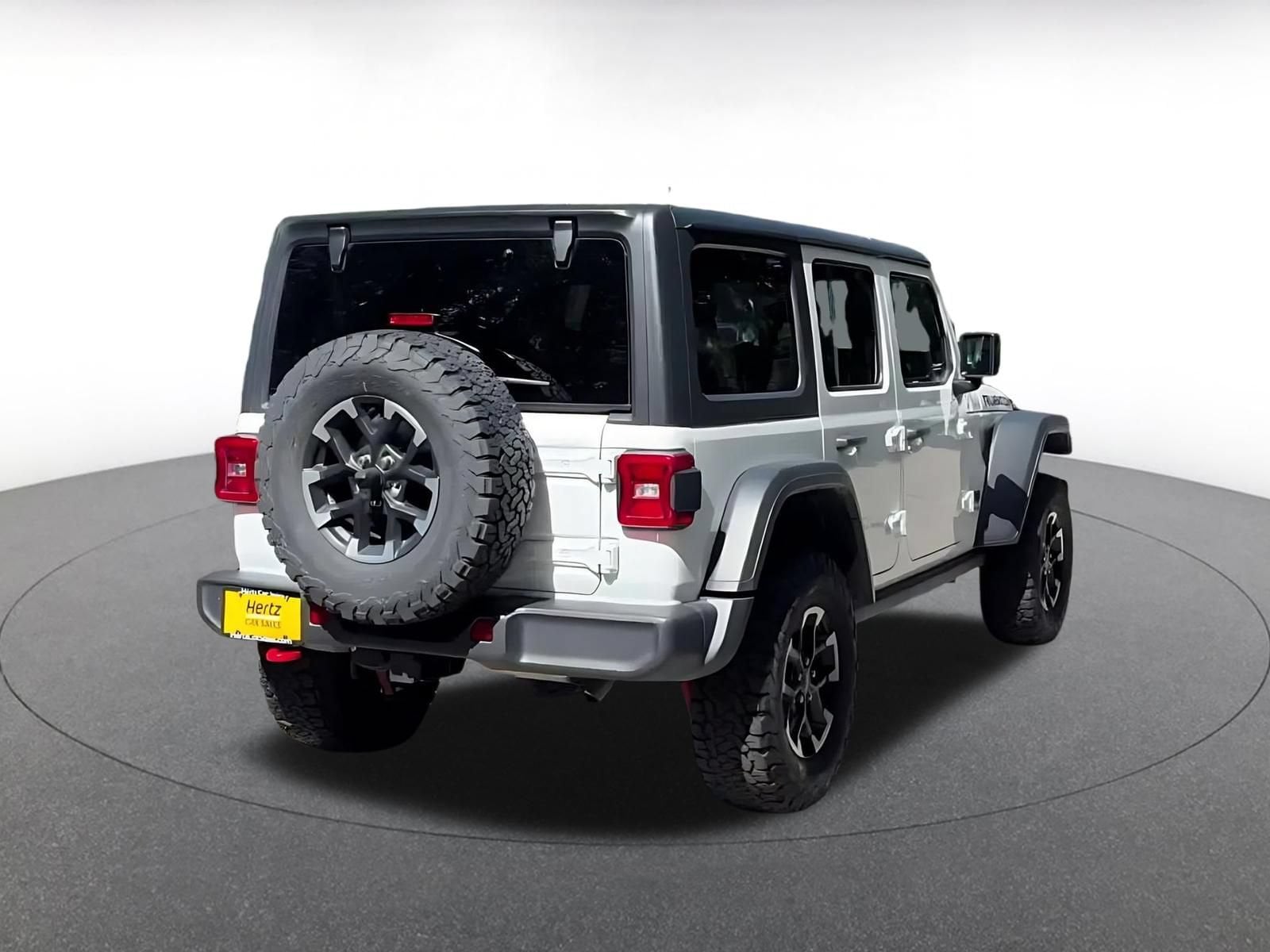 Thumbnail: 2025 Jeep Wrangler - 15