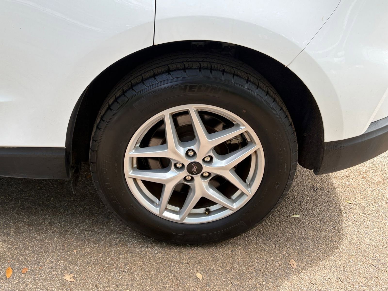 Thumbnail: 2024 Ford Edge - 27