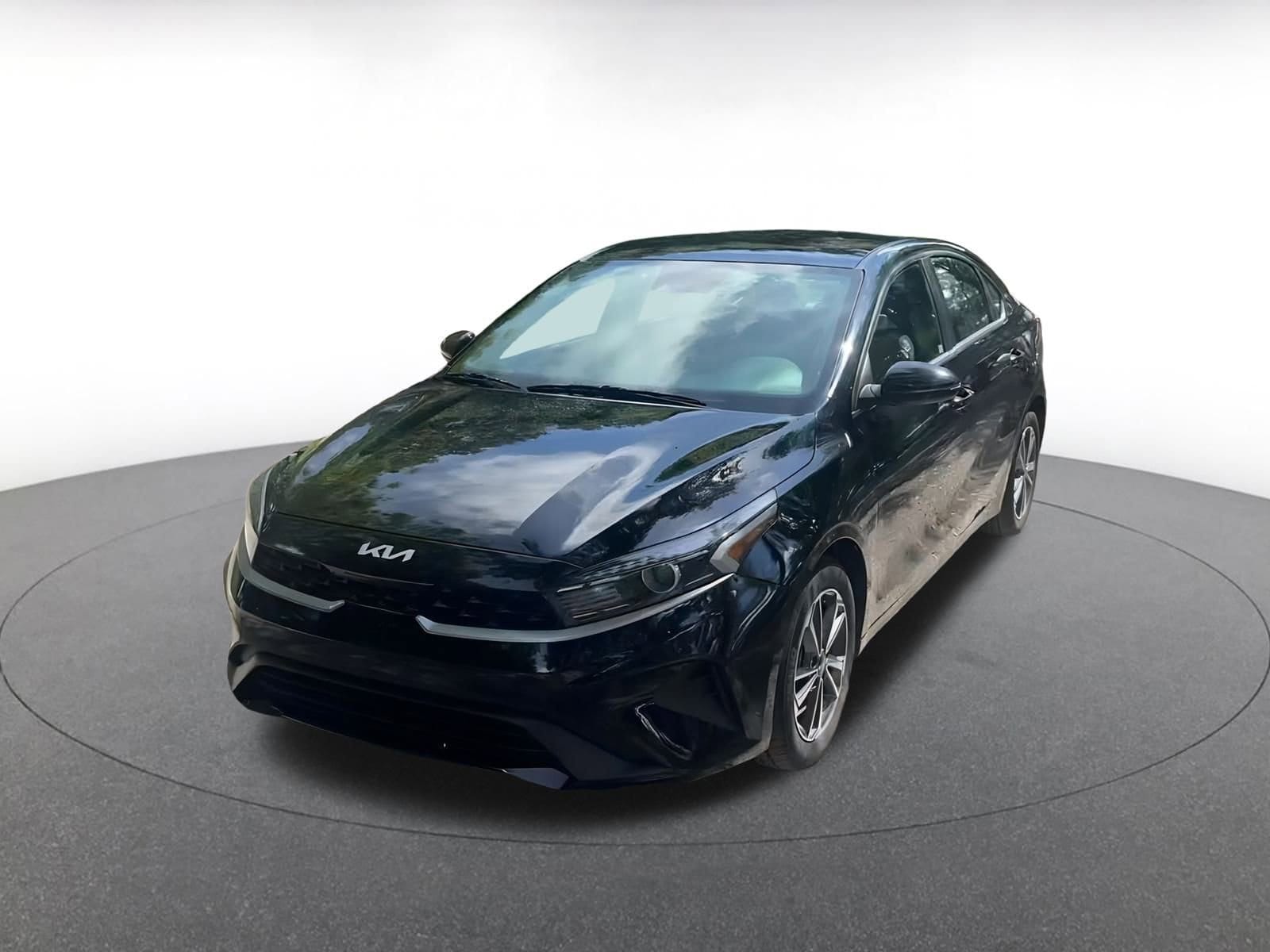 Thumbnail: 2024 Kia Forte - 7