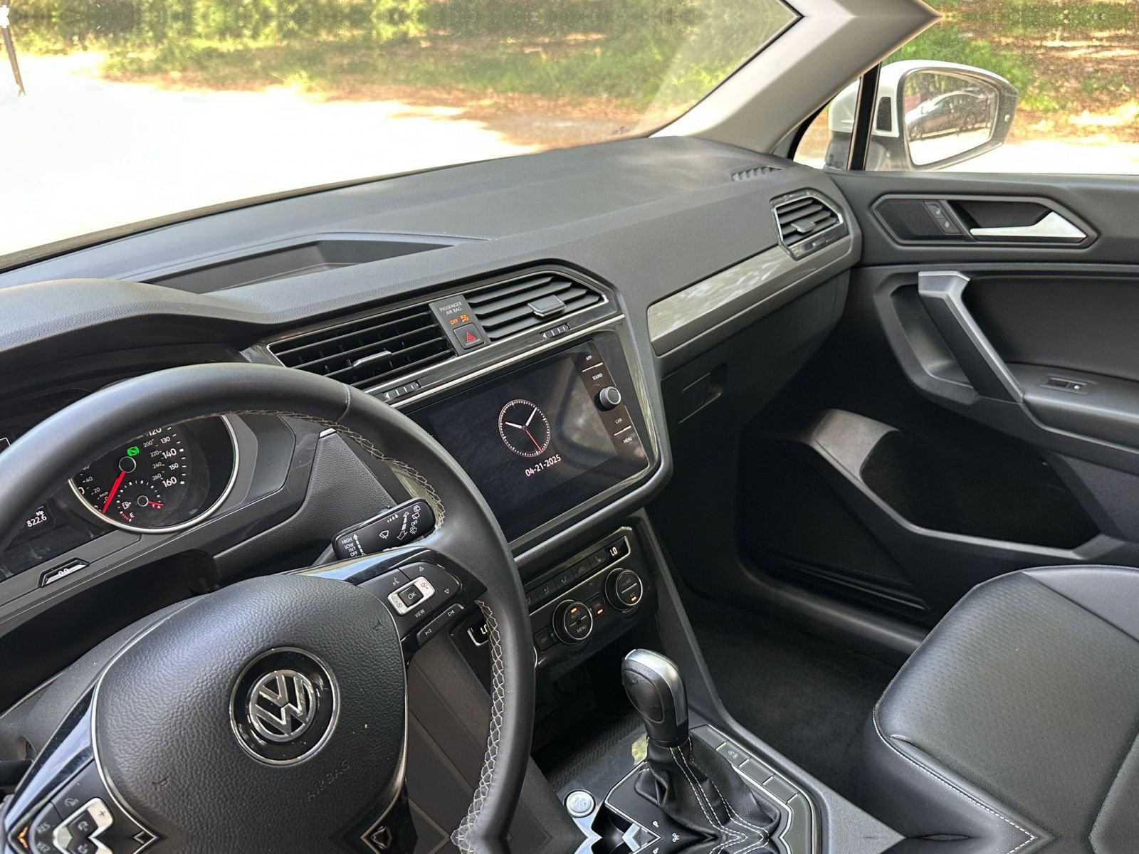 Thumbnail: 2021 Volkswagen Tiguan - 29