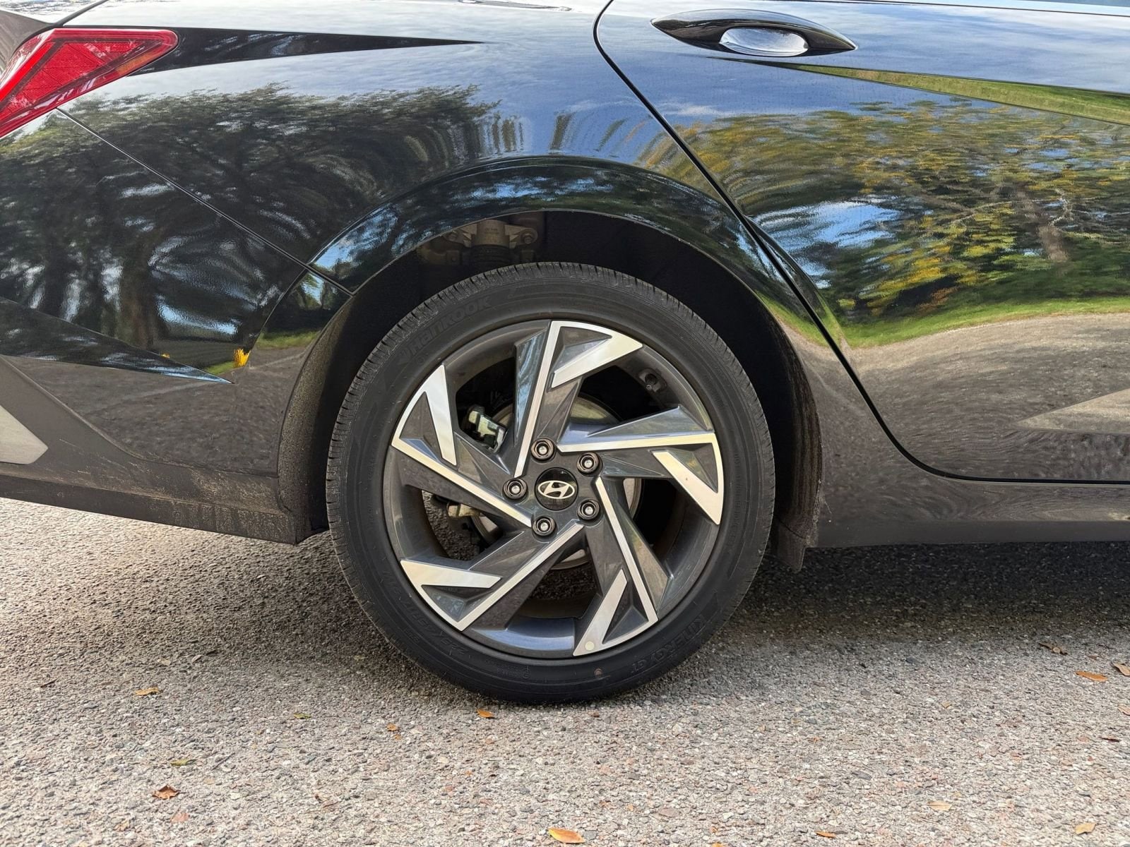 Thumbnail: 2025 Hyundai Elantra - 23