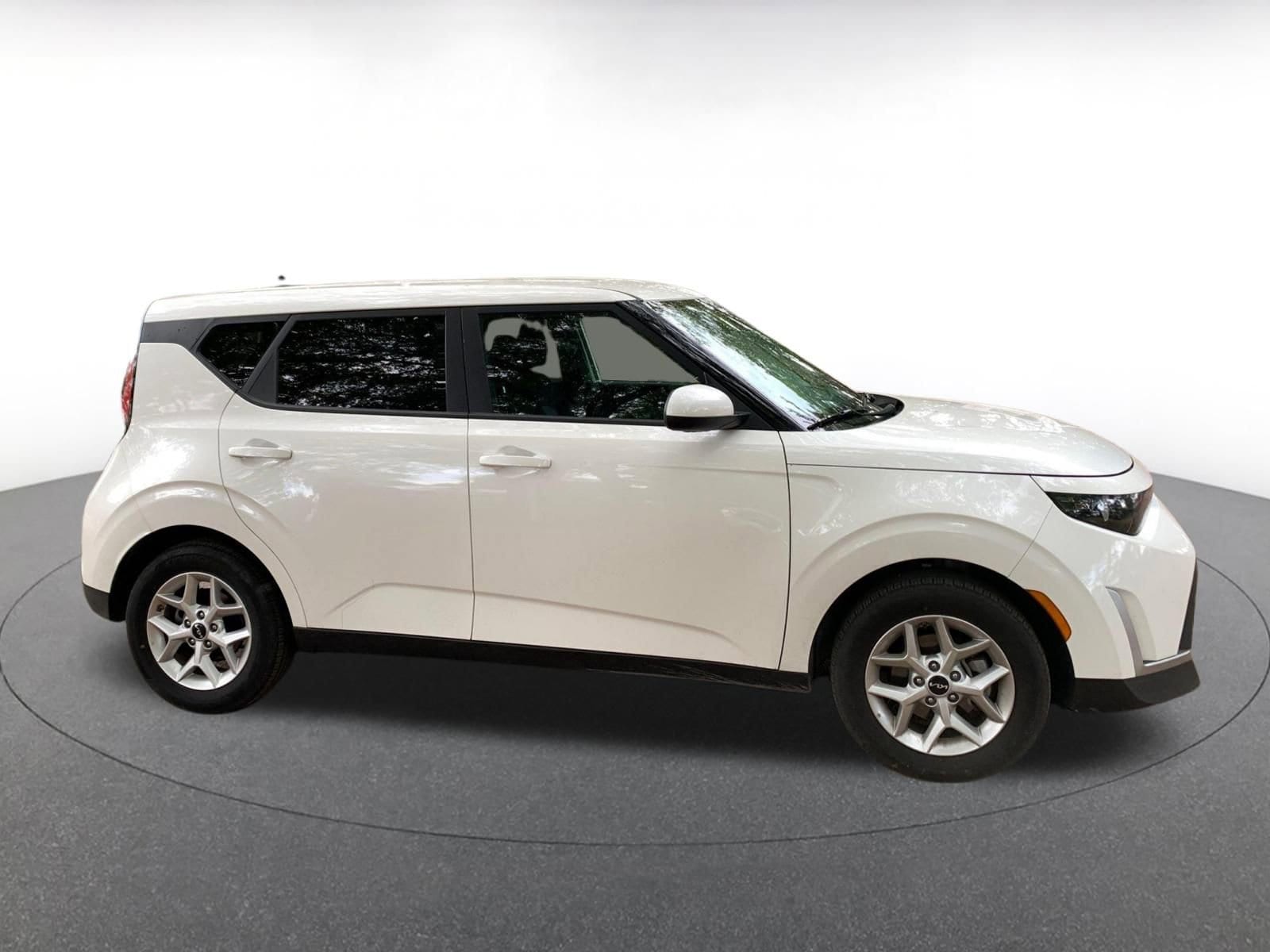 Thumbnail: 2025 Kia Soul - 8