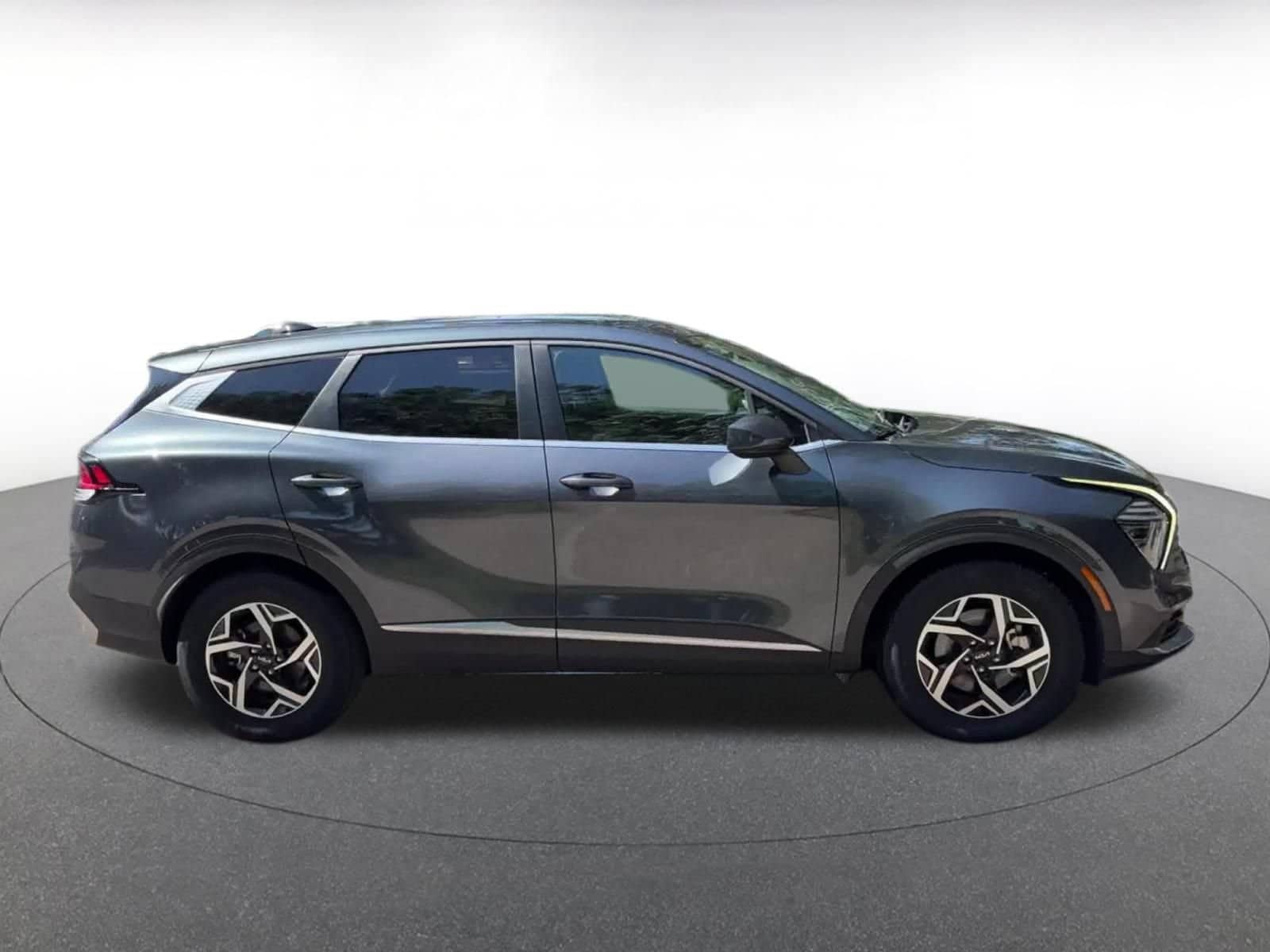 Thumbnail: 2025 Kia Sportage - 16