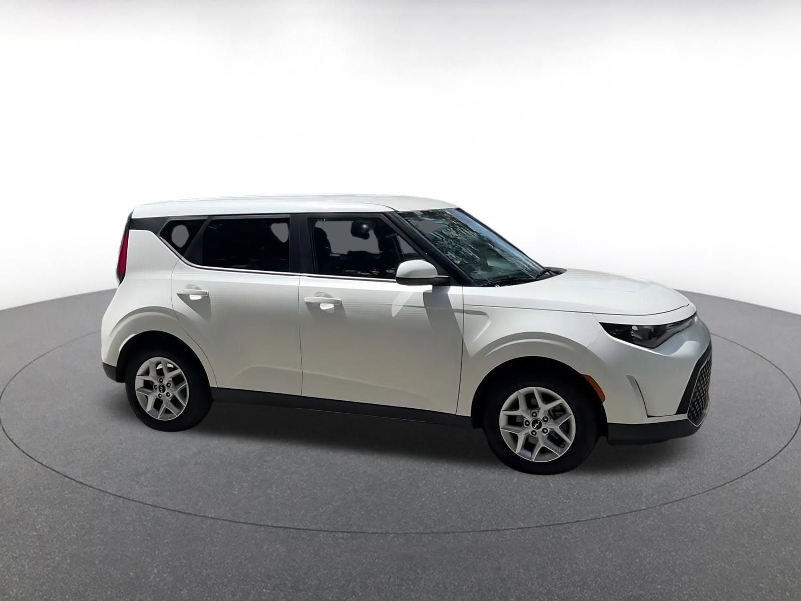 Thumbnail: 2024 Kia Soul - 2