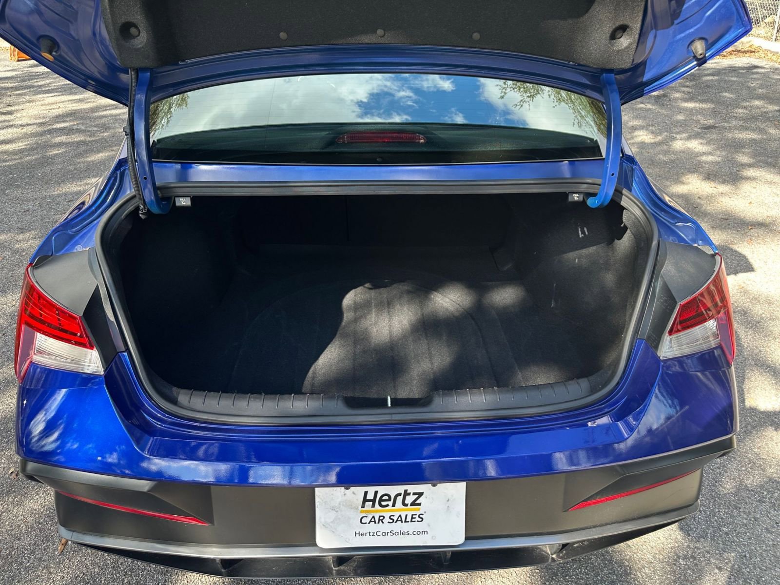 Thumbnail: 2025 Hyundai Elantra - 24