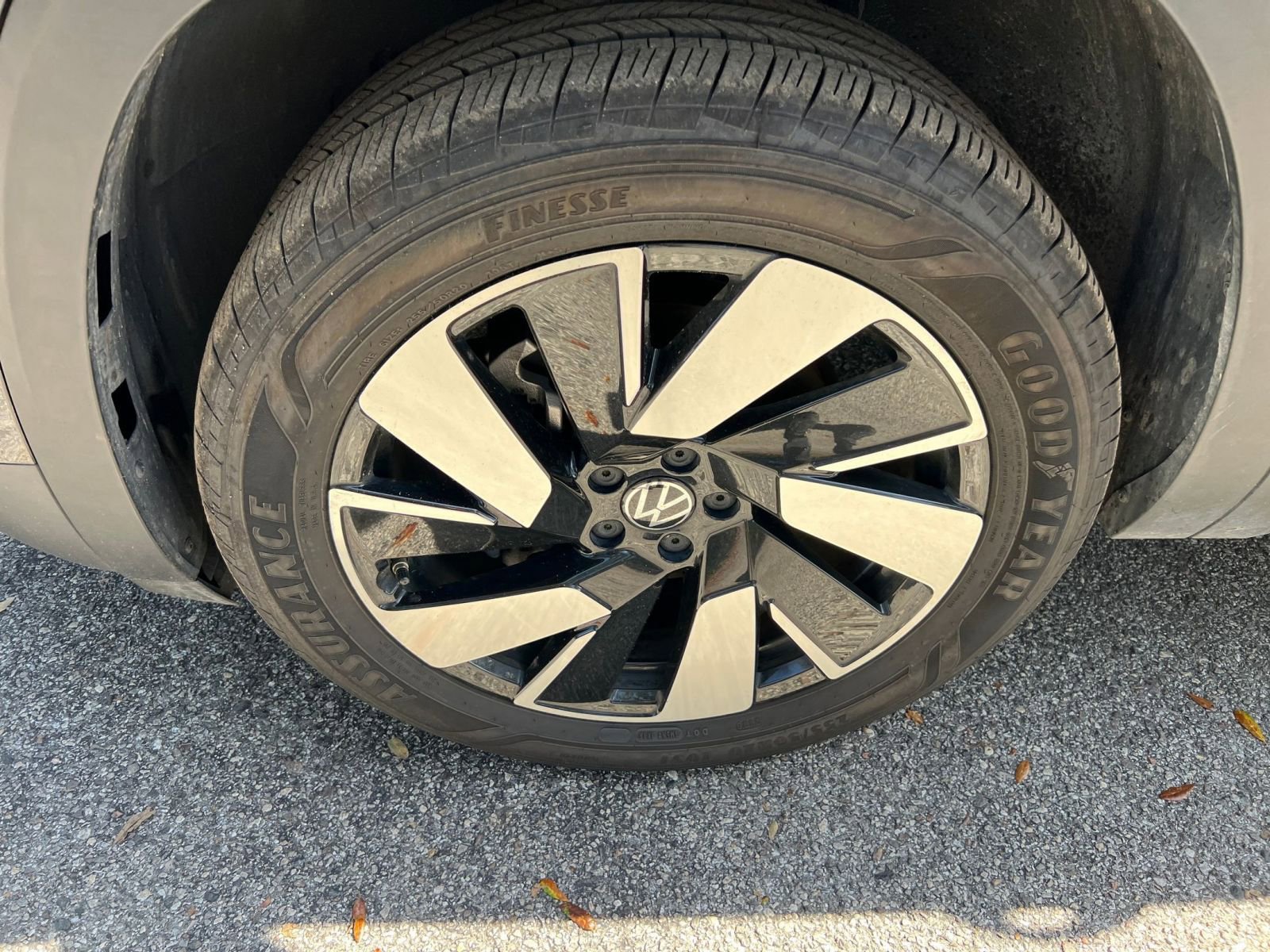 Thumbnail: 2025 Volkswagen Atlas - 28