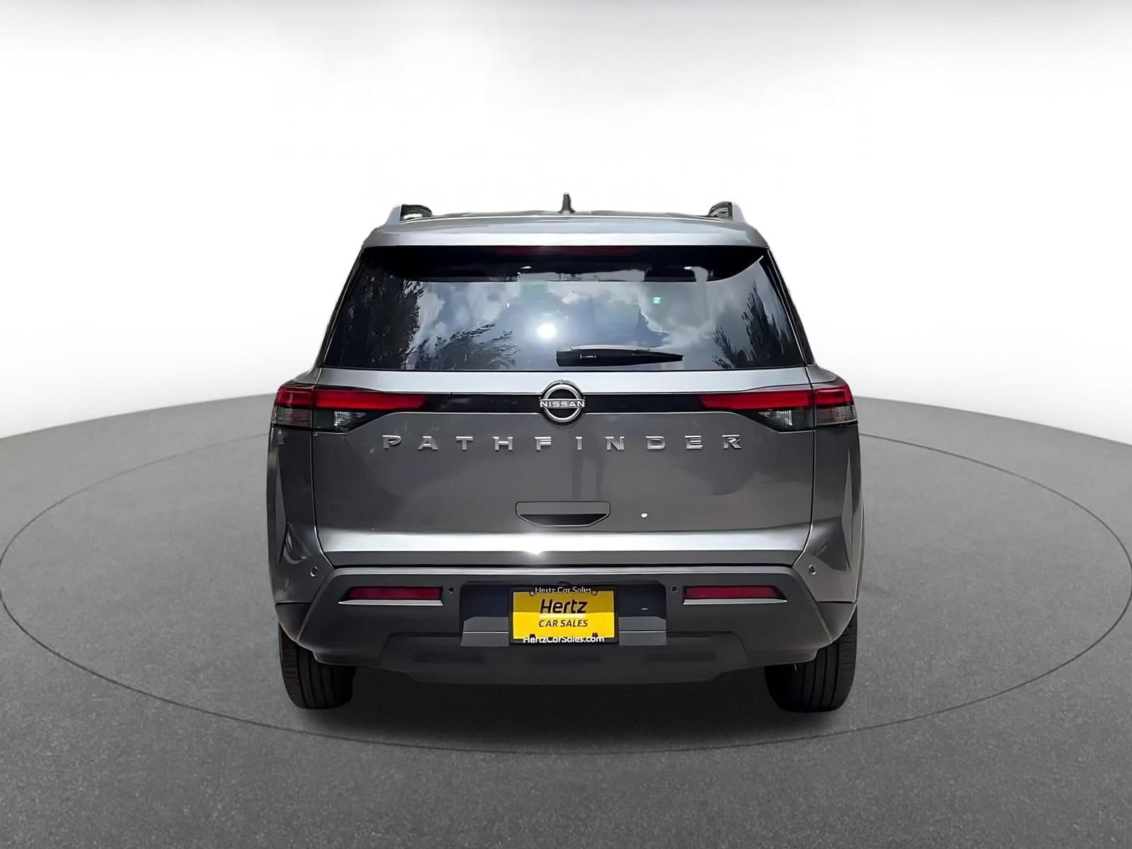 Thumbnail: 2025 Nissan Pathfinder - 12