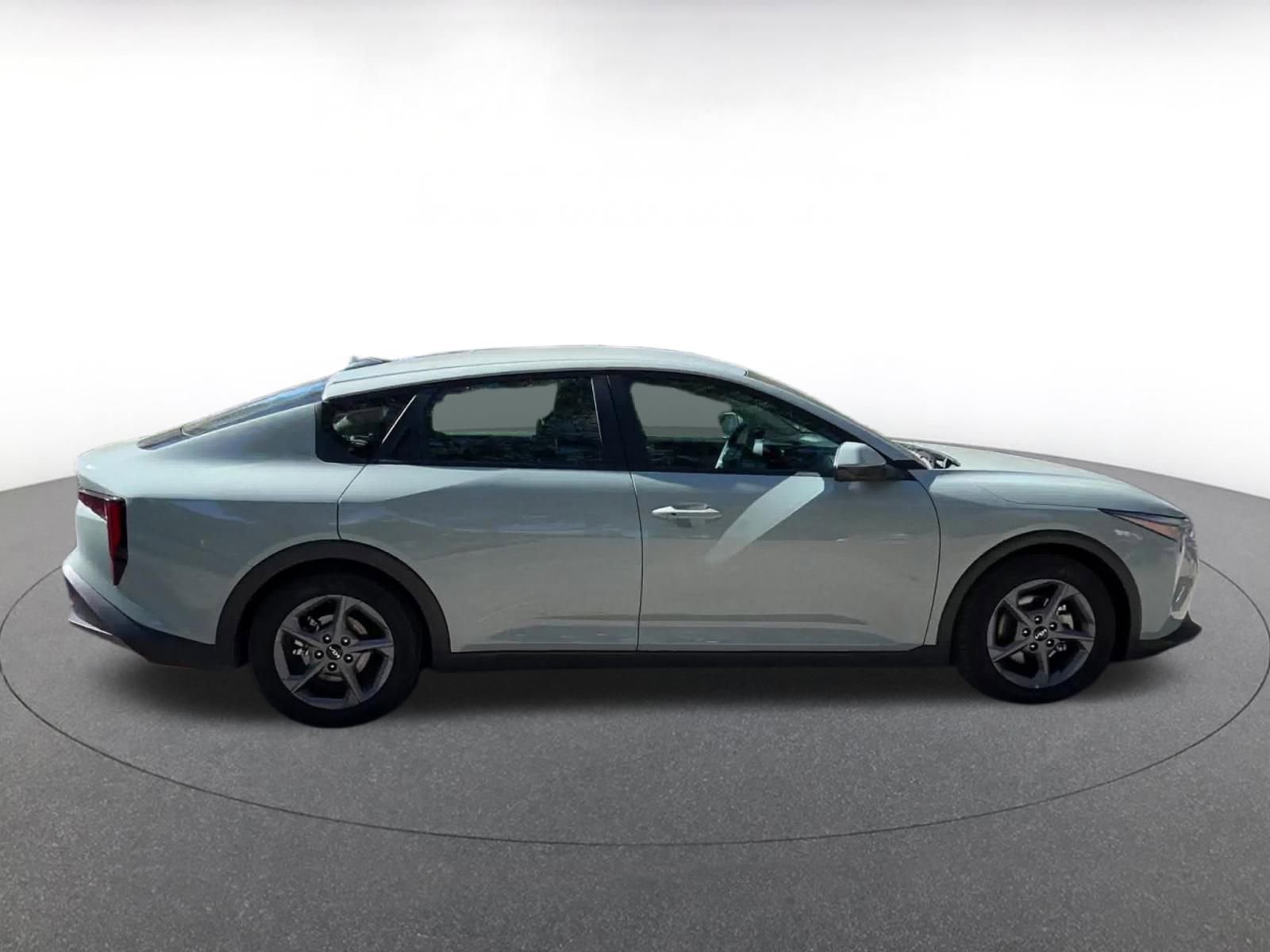 Thumbnail: 2025 Kia K4 - 16