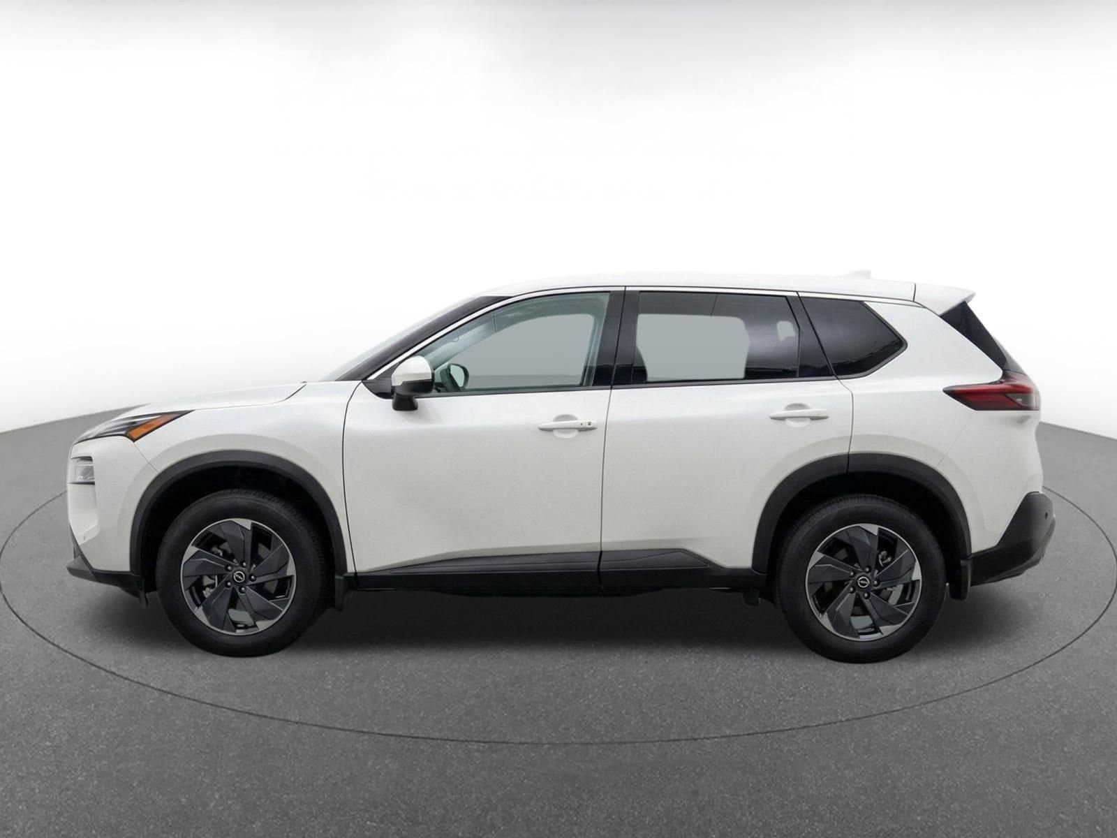 Thumbnail: 2025 Nissan Rogue - 4