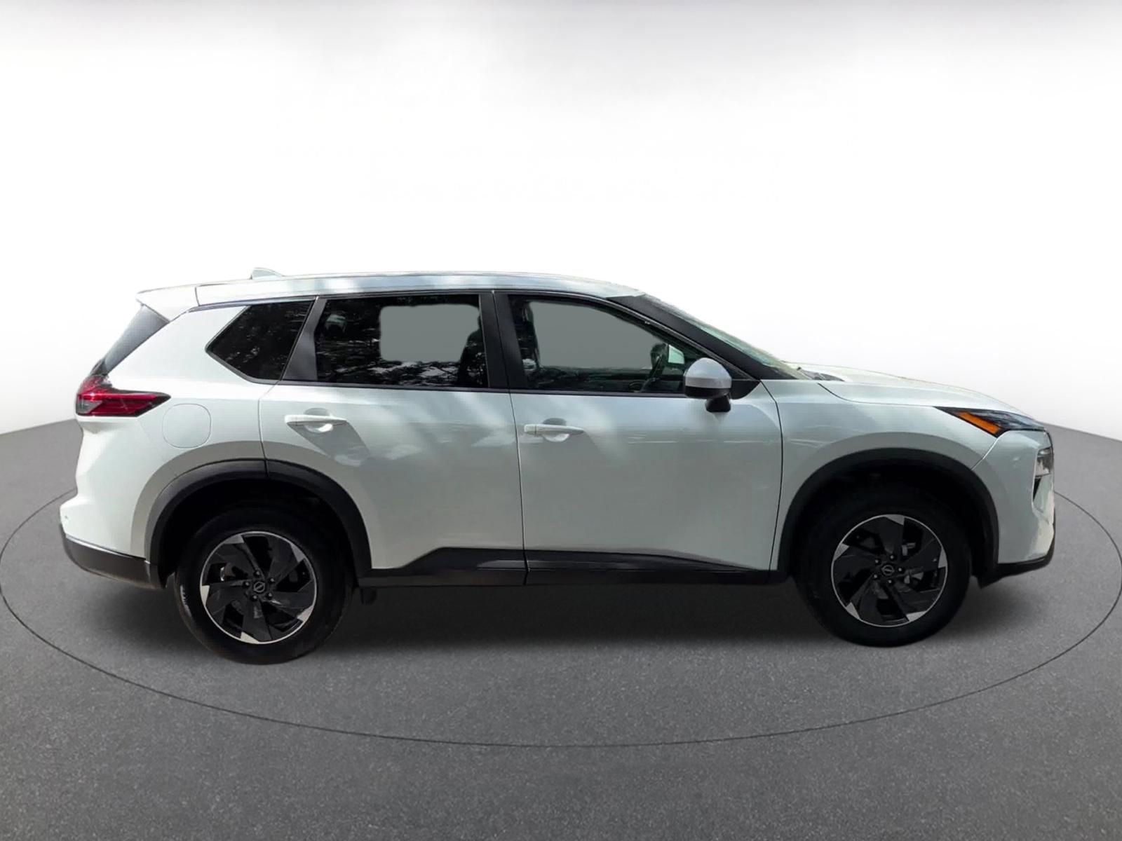 Thumbnail: 2025 Nissan Rogue - 16