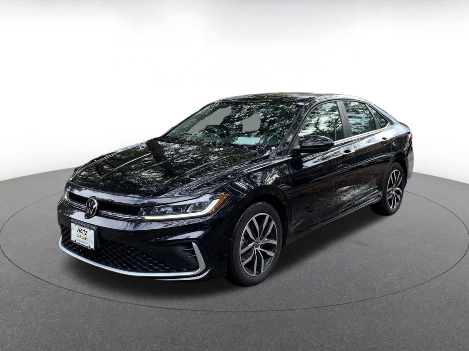 Thumbnail: 2025 Volkswagen Jetta - 3