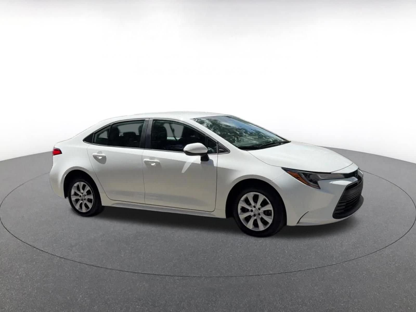 Thumbnail: 2025 Toyota Corolla - 2