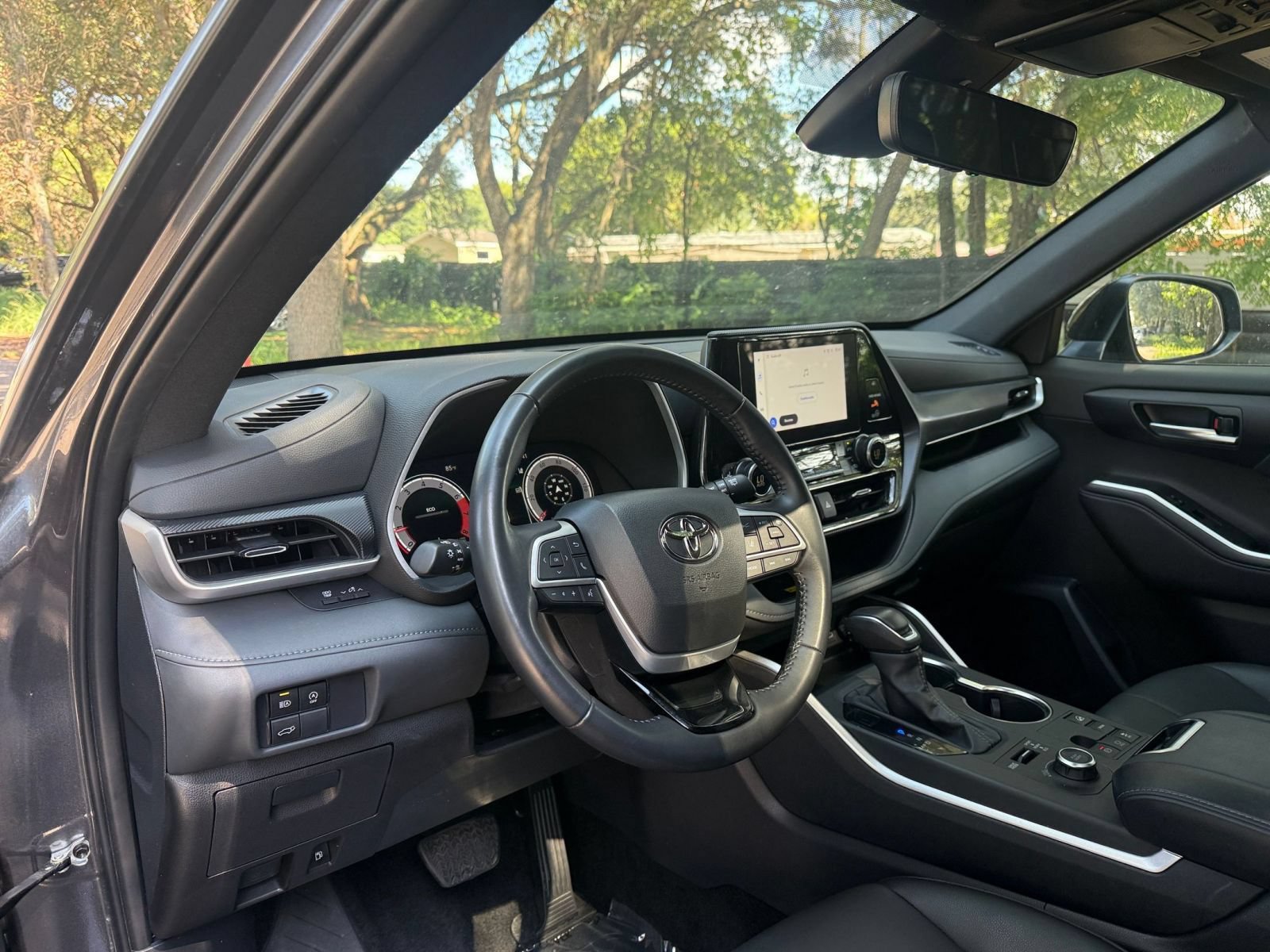 Thumbnail: 2025 Toyota Highlander - 30
