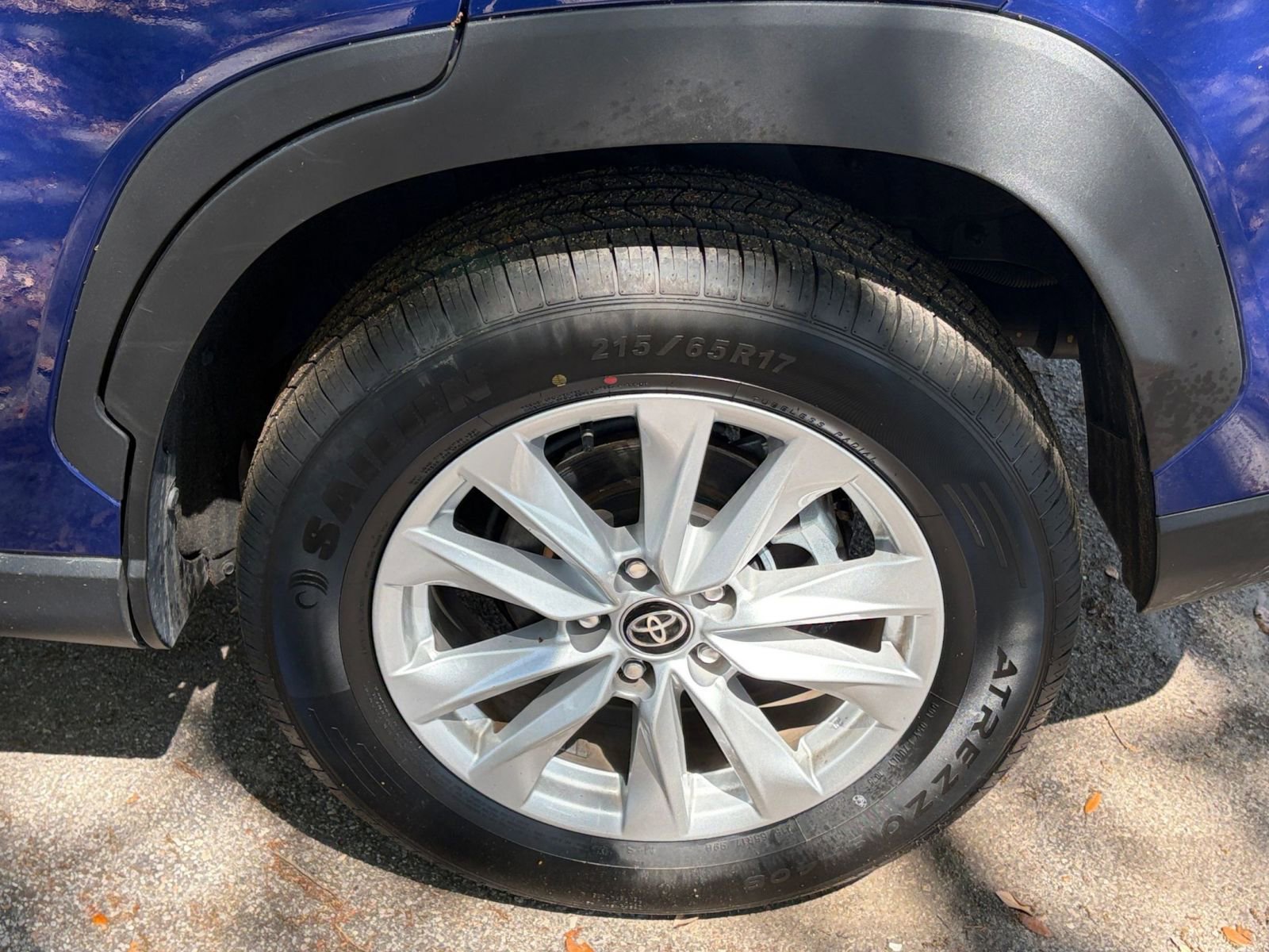 Thumbnail: 2025 Toyota Corolla Cross - 25