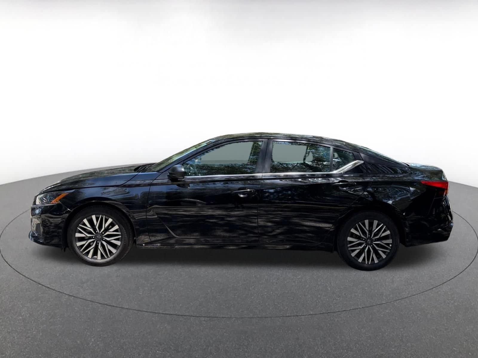 Thumbnail: 2026 Nissan Altima - 4