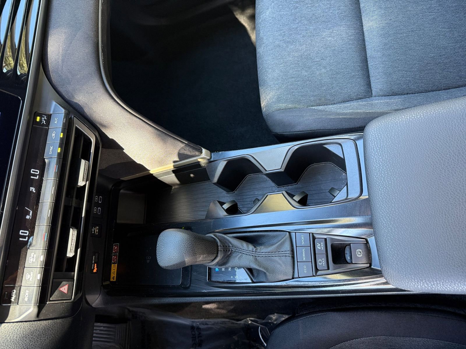 Thumbnail: 2025 Toyota Camry - 35