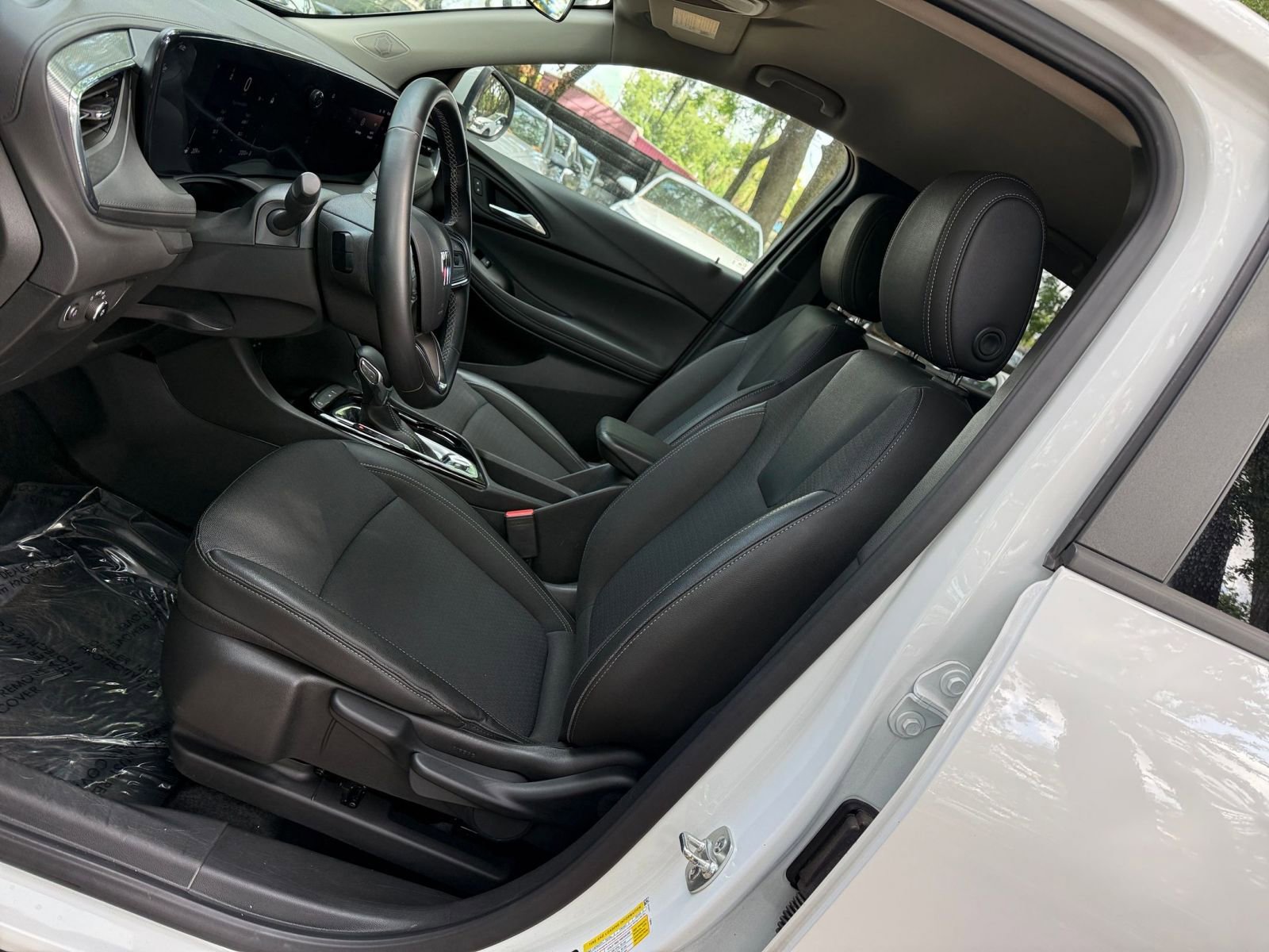 Thumbnail: 2025 Buick Encore GX - 23