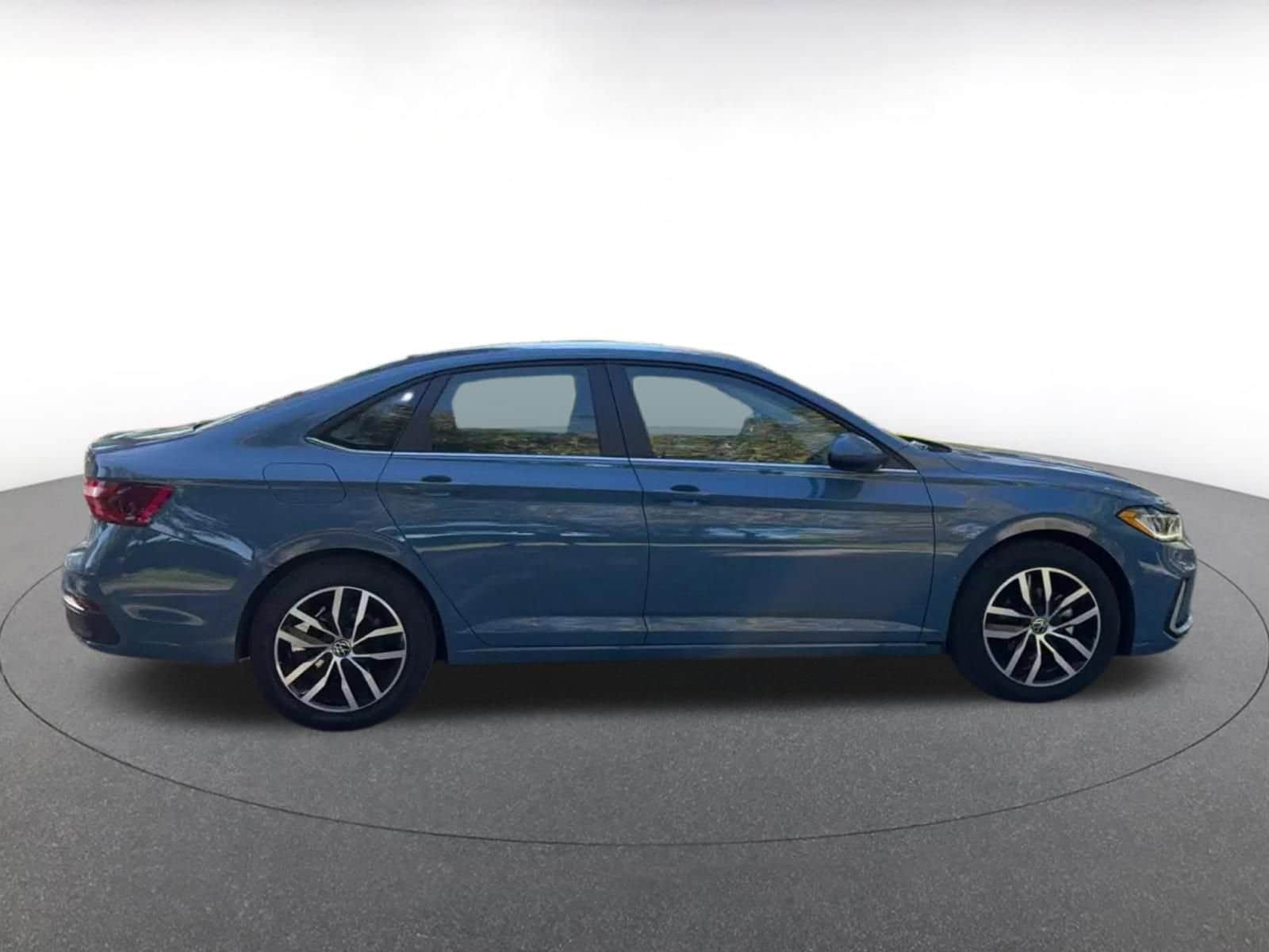 Thumbnail: 2025 Volkswagen Jetta - 16