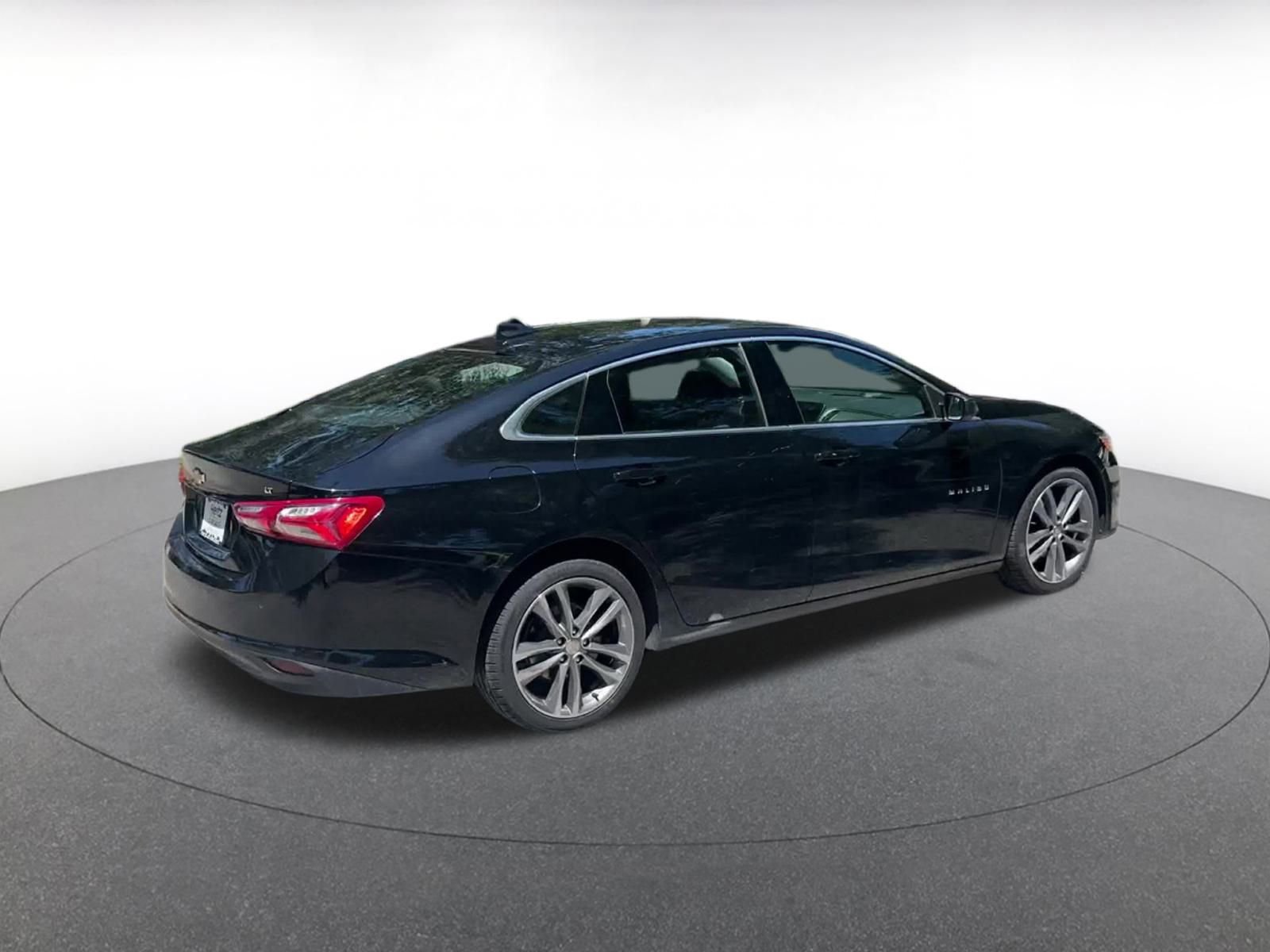 Thumbnail: 2024 Chevrolet Malibu - 15