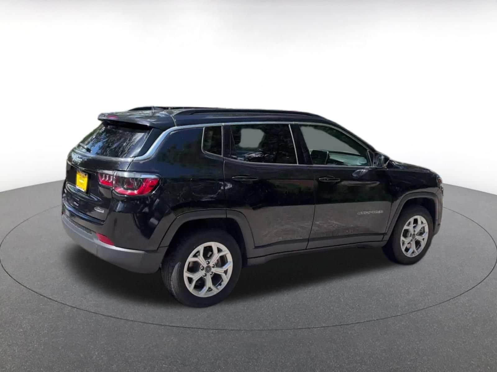 Thumbnail: 2025 Jeep Compass - 14
