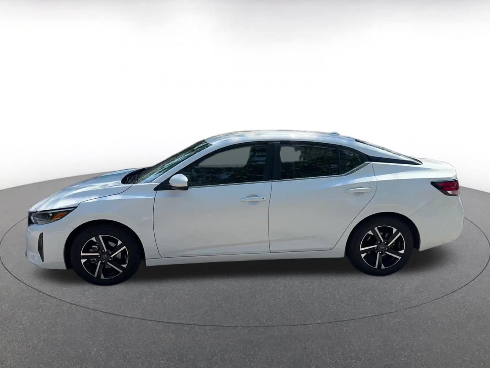 Thumbnail: 2024 Nissan Sentra - 14