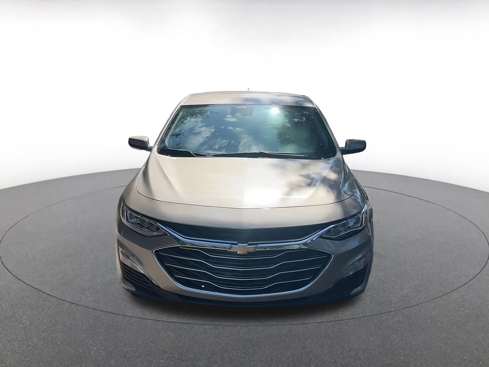 Thumbnail: 2024 Chevrolet Malibu - 4
