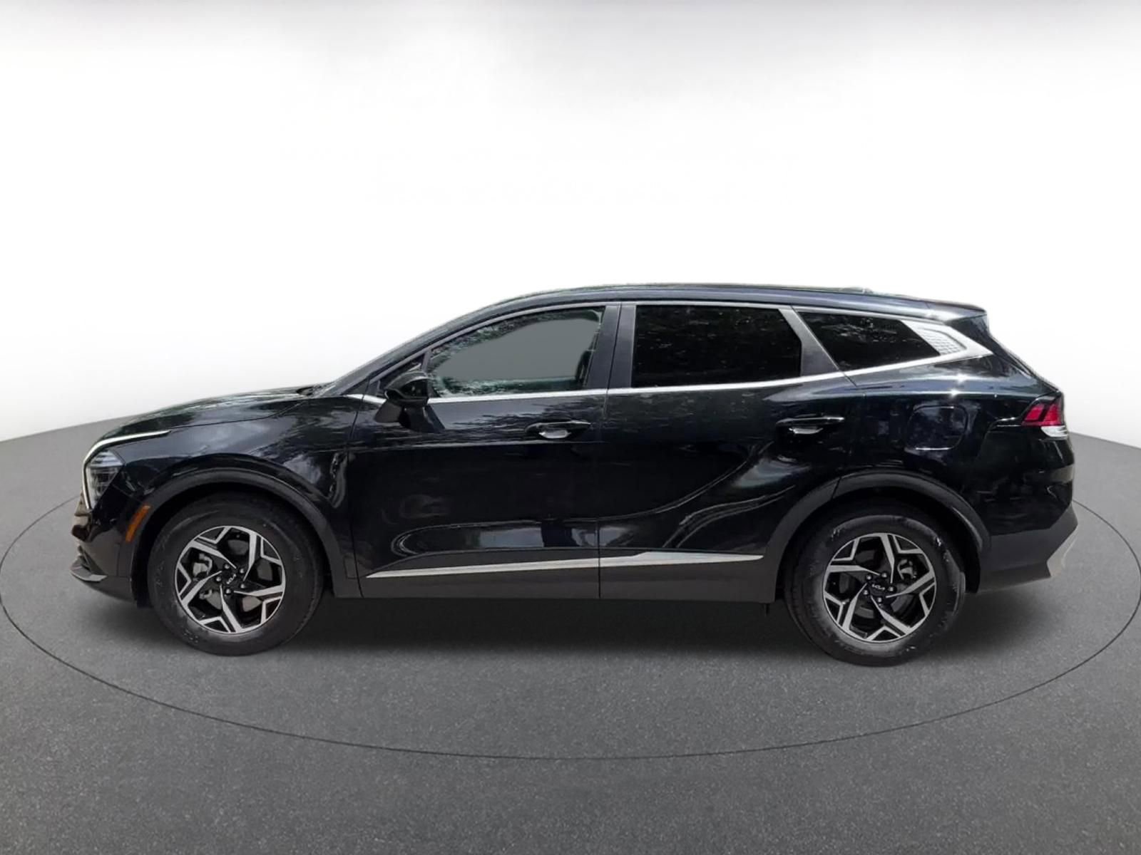 Thumbnail: 2025 Kia Sportage - 9