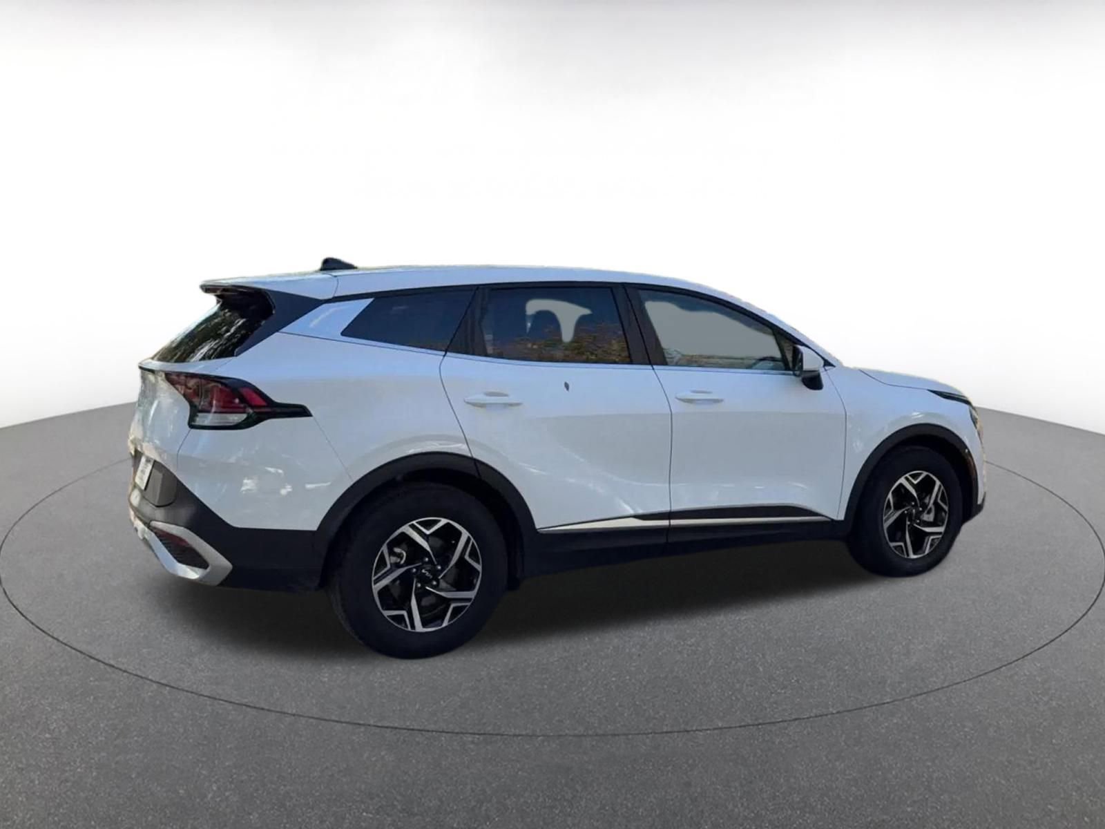 Thumbnail: 2025 Kia Sportage - 15