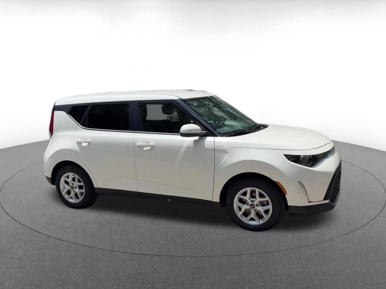 Thumbnail: 2025 Kia Soul - 2