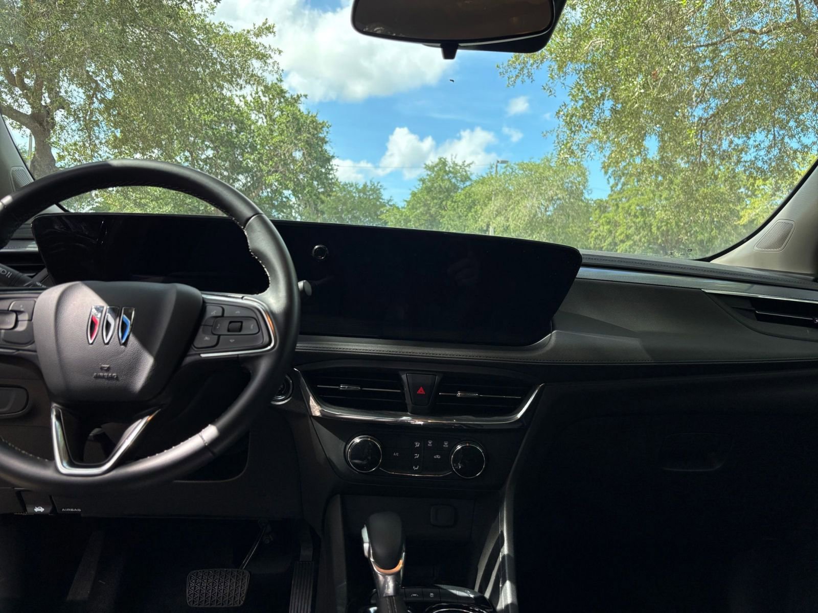 Thumbnail: 2025 Buick Encore GX - 32