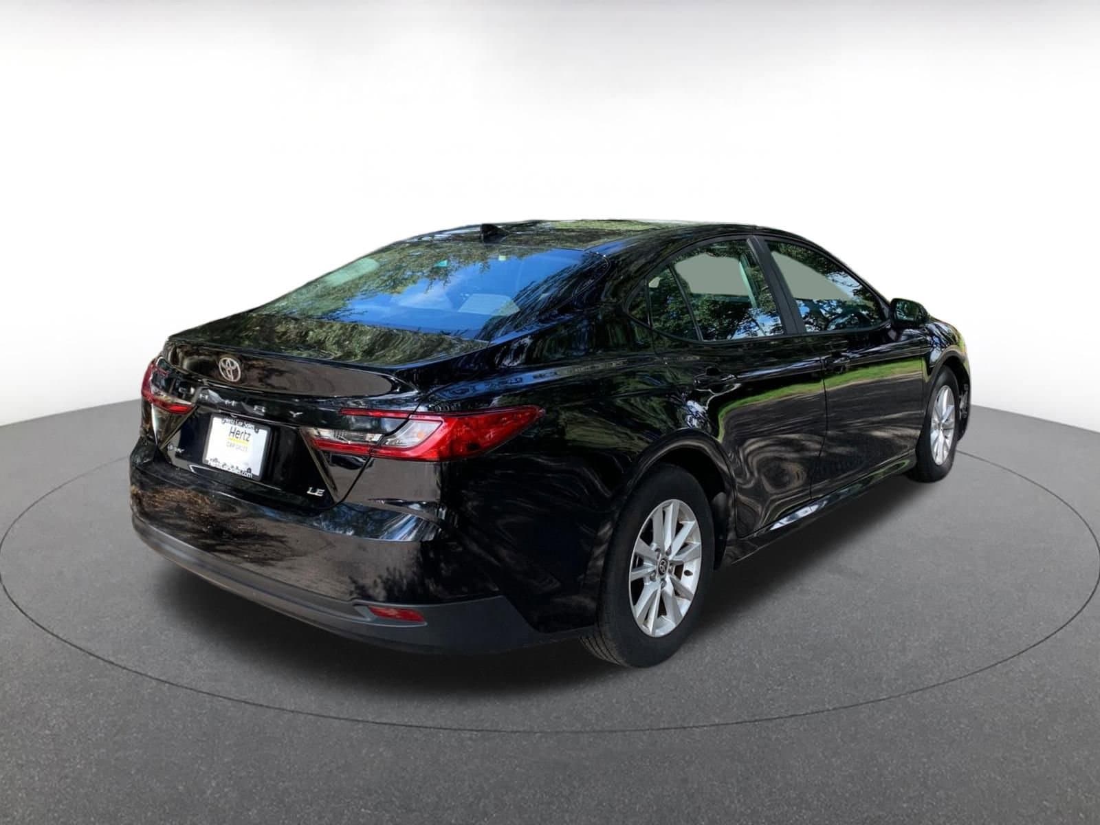 Thumbnail: 2025 Toyota Camry - 7