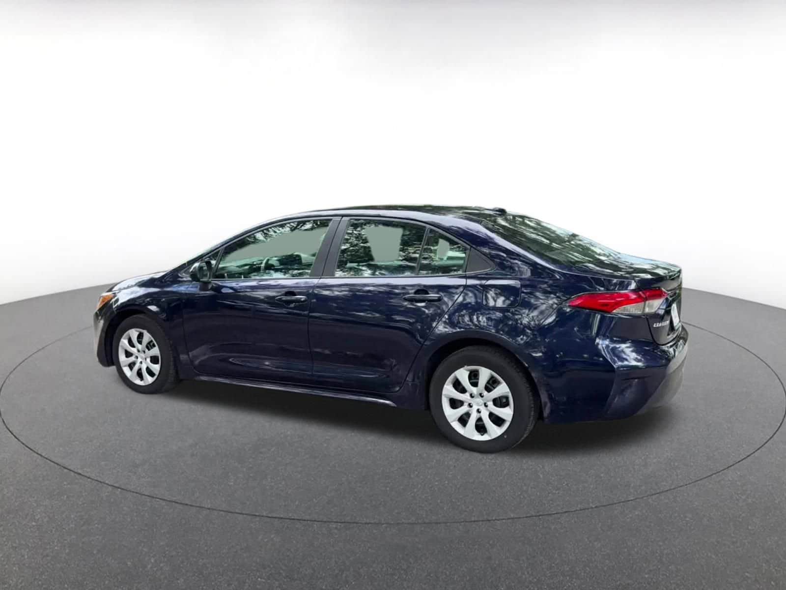 Thumbnail: 2024 Toyota Corolla - 10