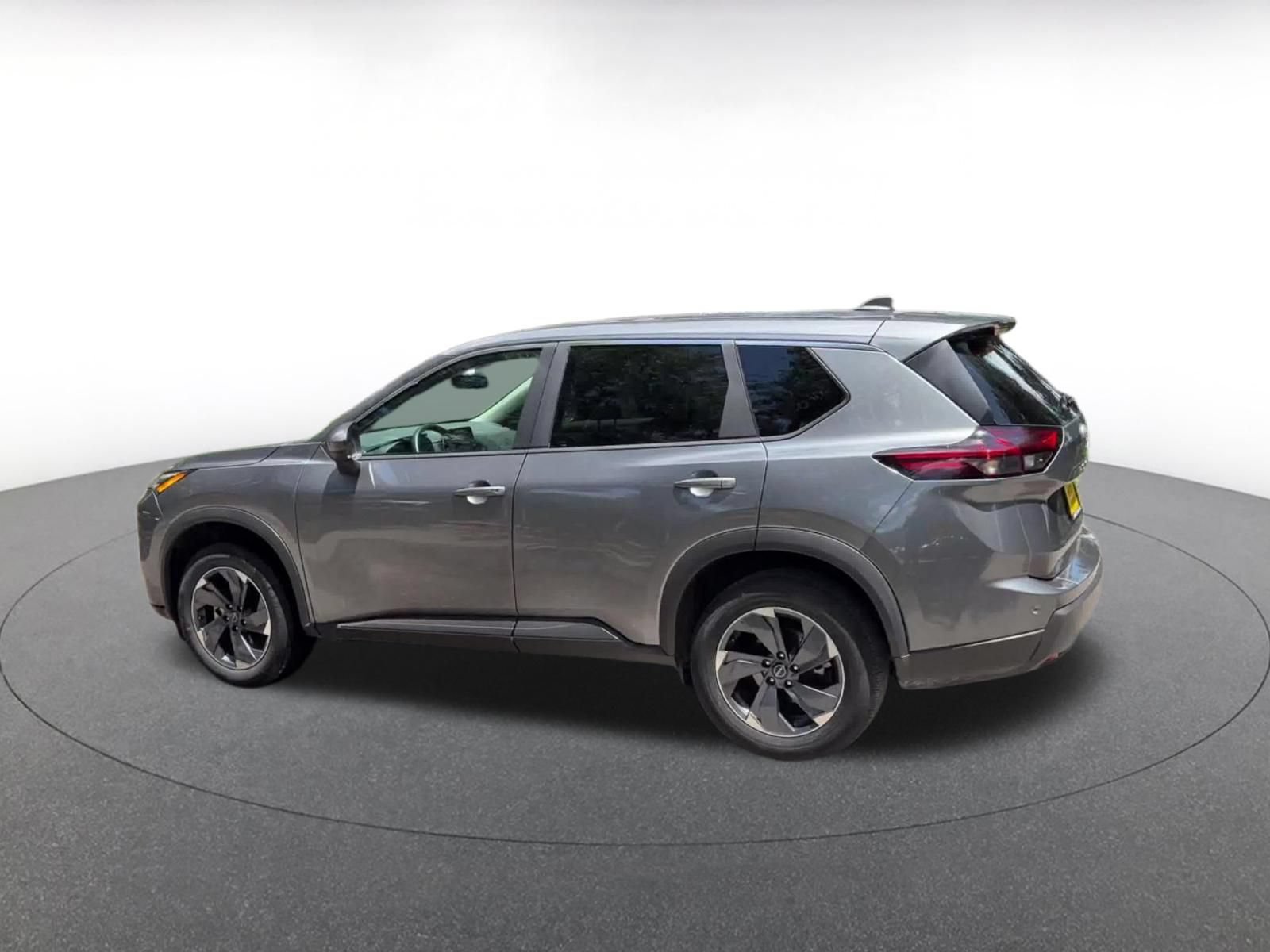 Thumbnail: 2025 Nissan Rogue - 10