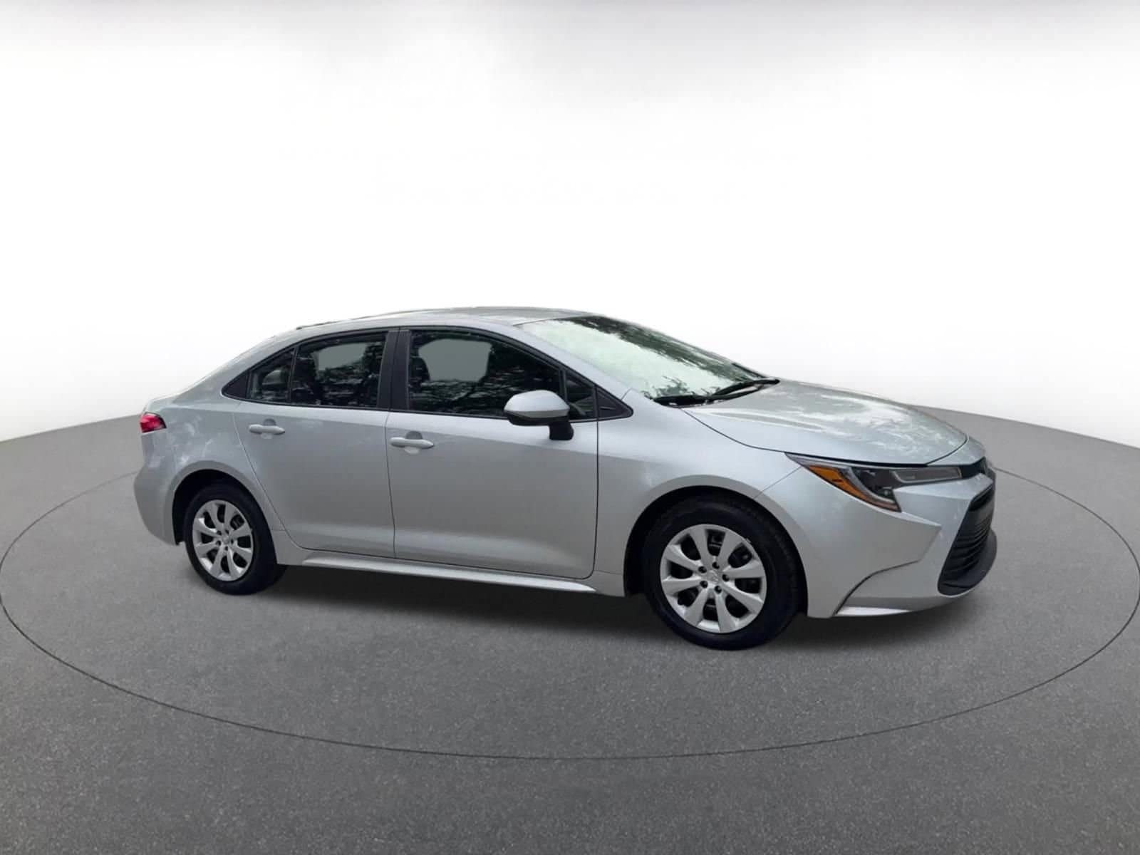 Thumbnail: 2025 Toyota Corolla - 2