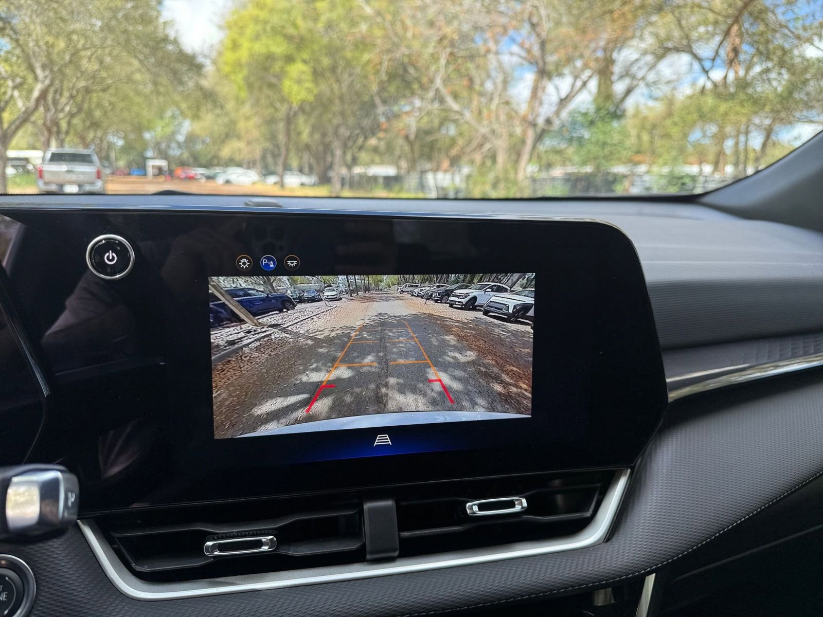 Thumbnail: 2025 Chevrolet Equinox - 17