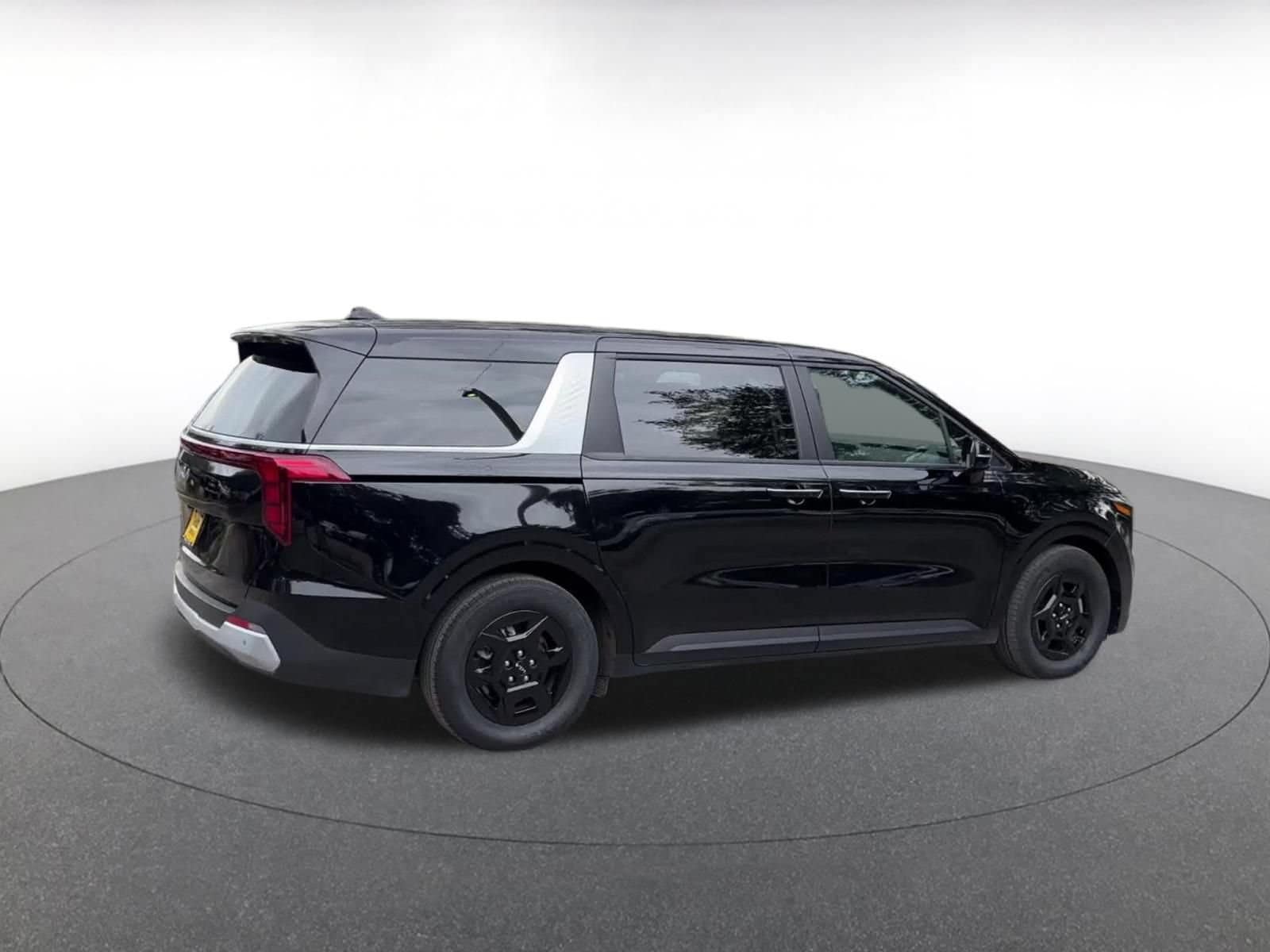 Thumbnail: 2026 Kia Carnival - 15